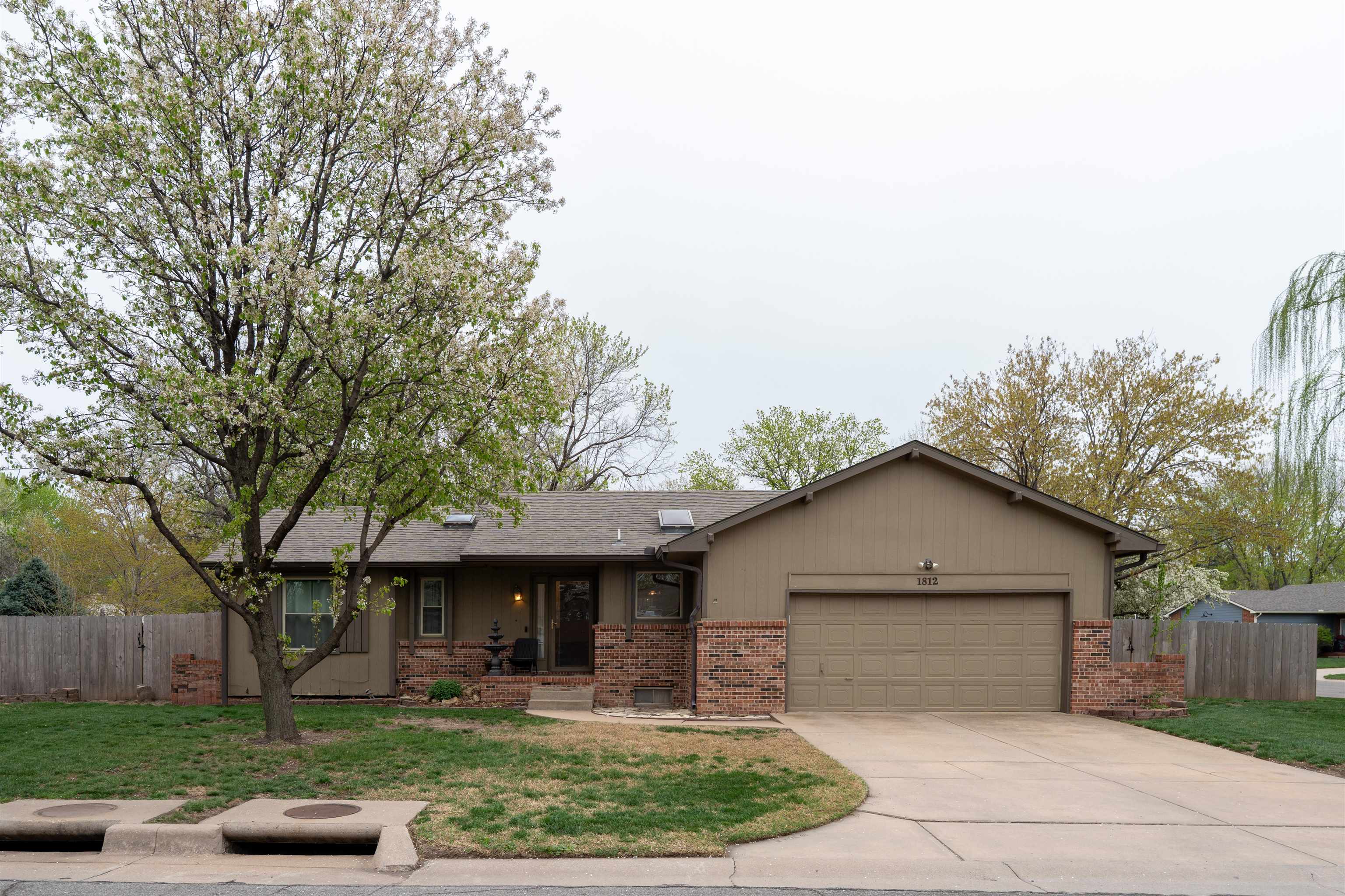 1812 N Cheryl Pl Property Photo
