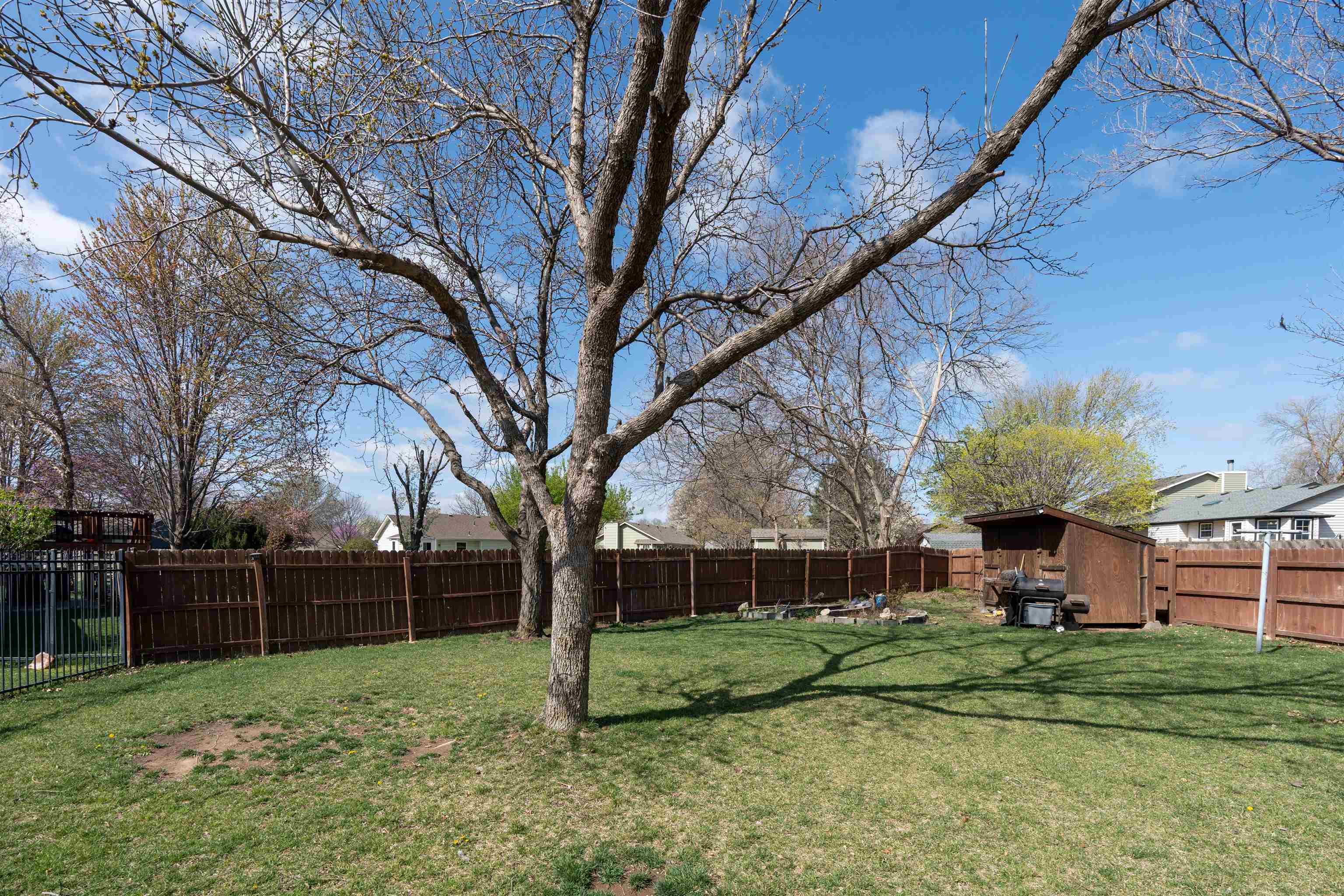 8410 W Aberdeen Cir Property Photo 19
