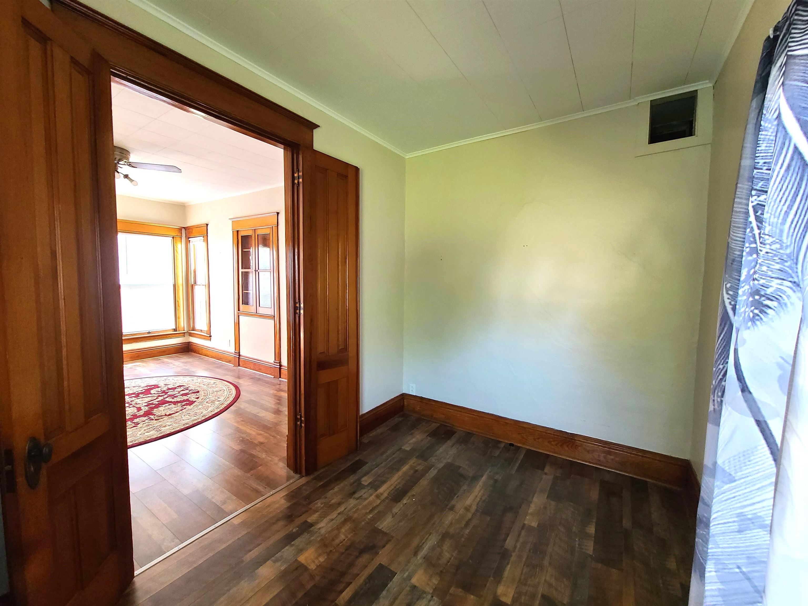 109 N Walton St Property Photo 13