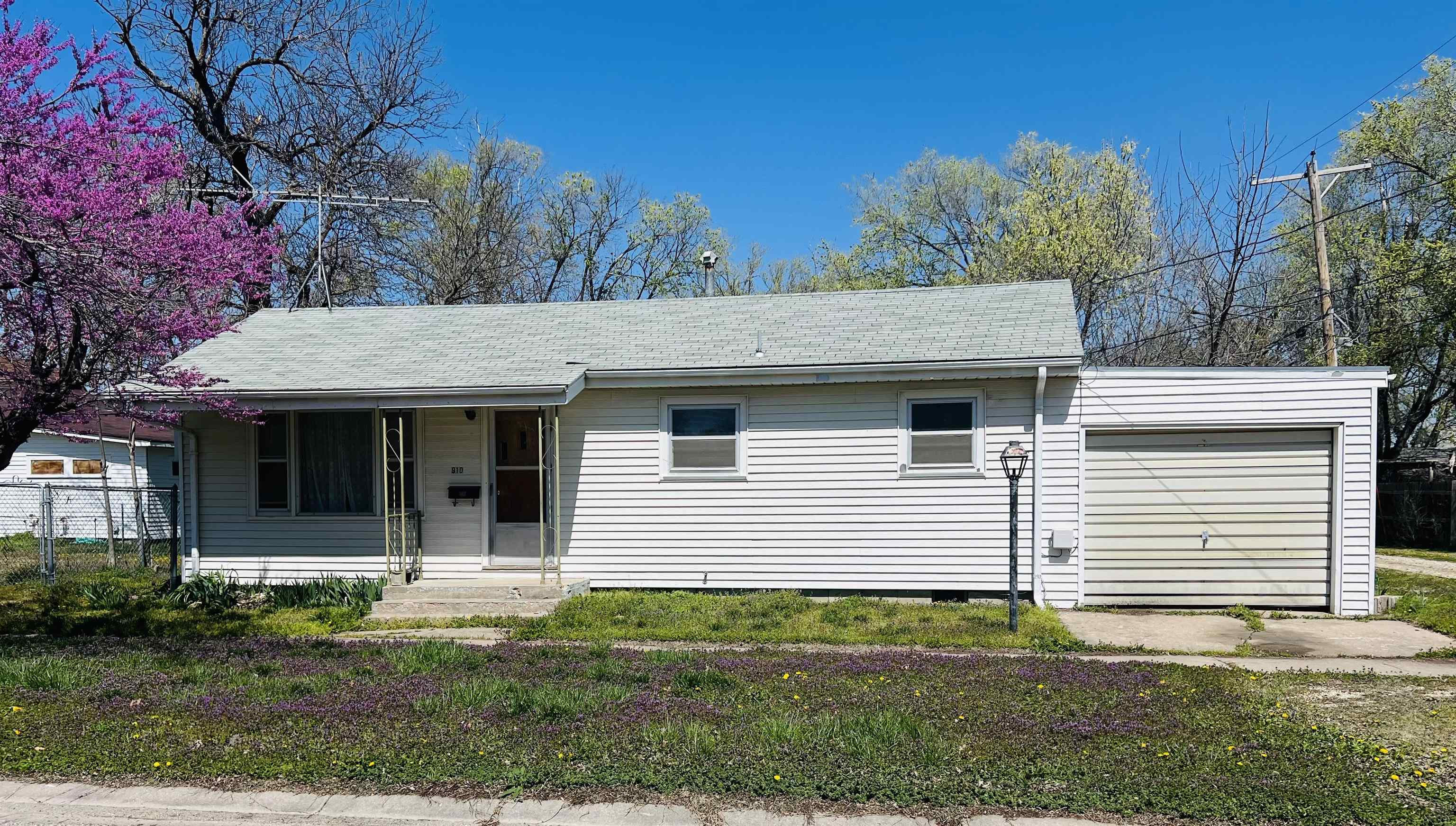 910 Hudson Property Photo