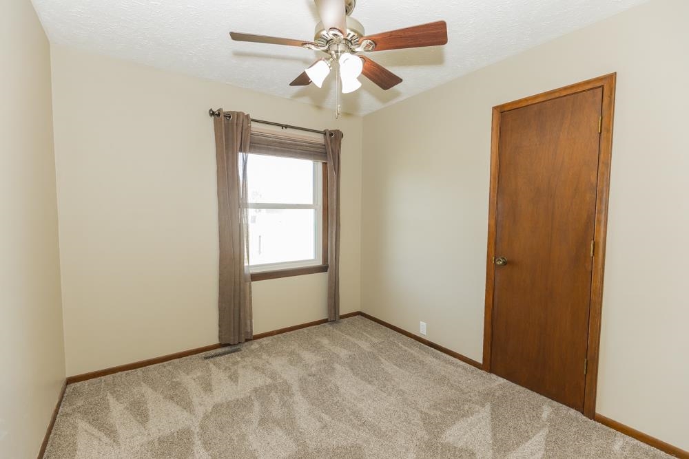 2219 Shalimar Dr Property Photo 8