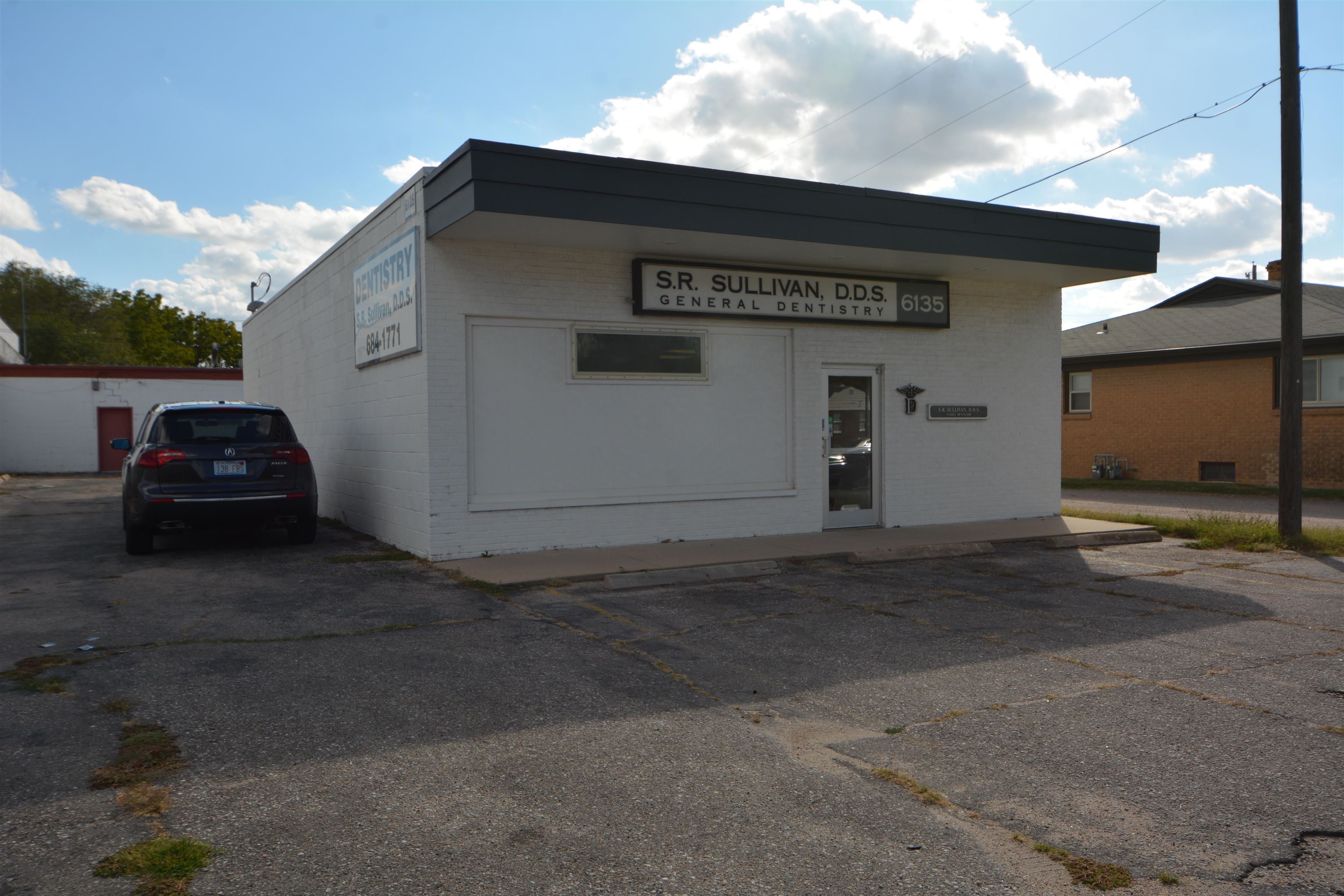 6135 E Harry St Property Photo