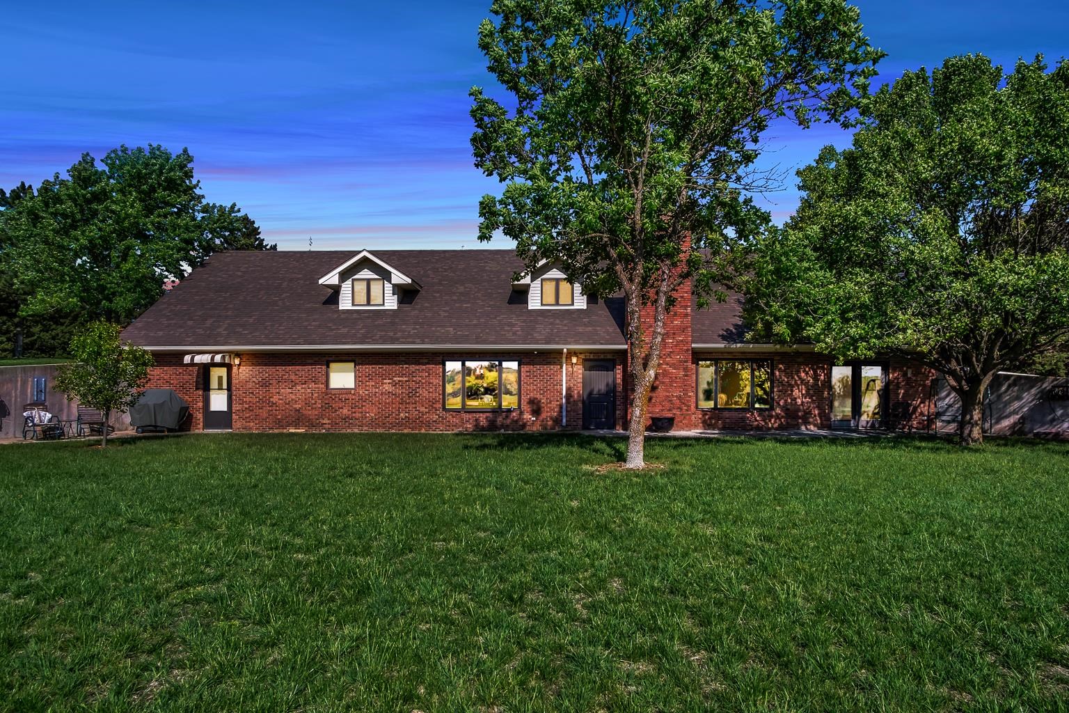 1858 170th Property Photo