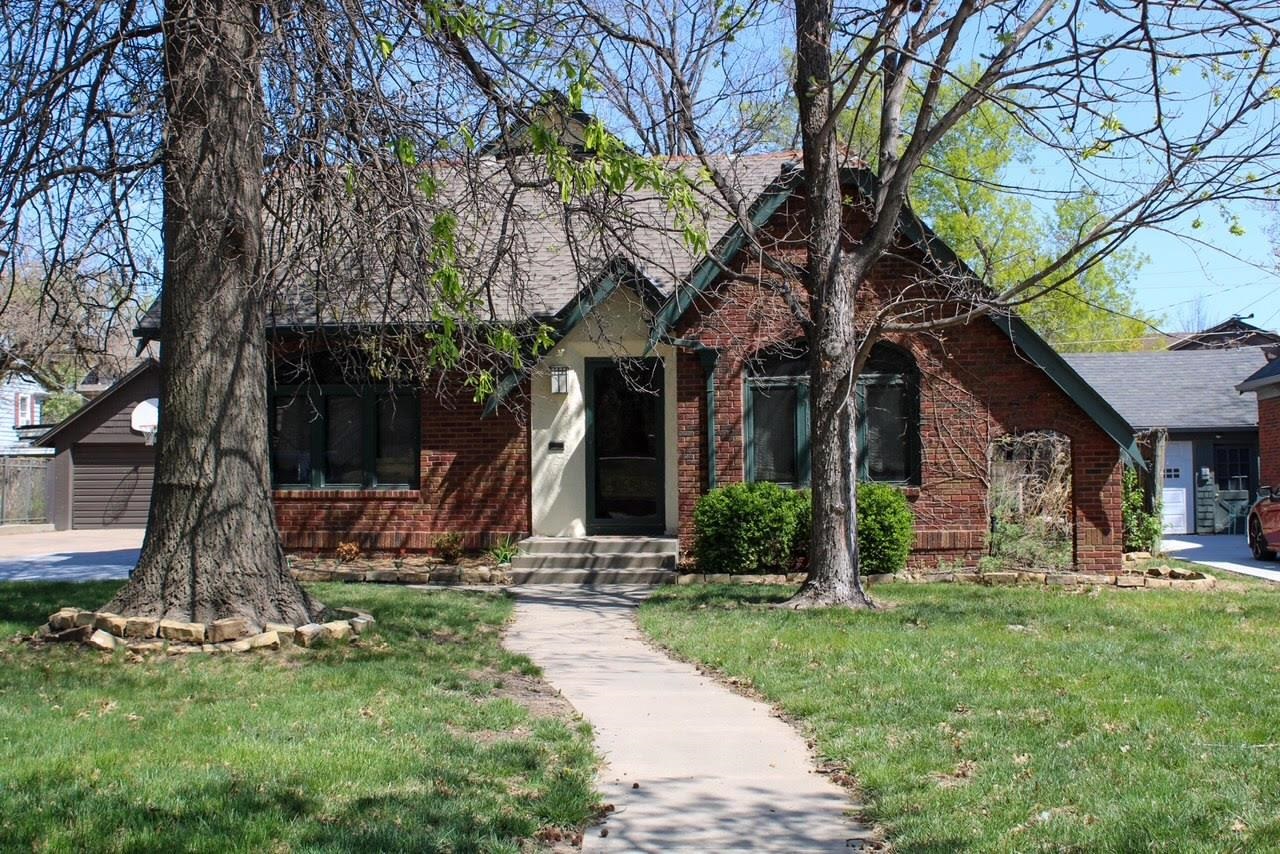 420 N Pershing Ave Property Photo