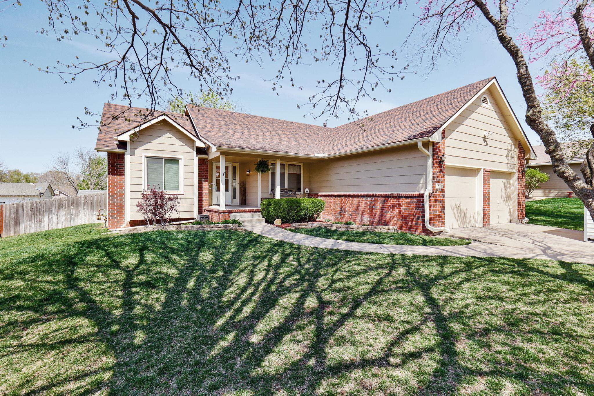 1512 E Mcclelland Dr Property Photo