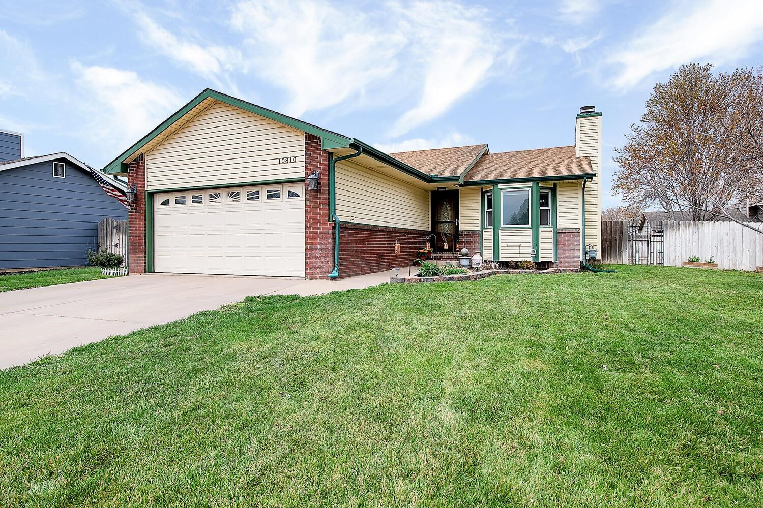 10810 W Blake Cir Property Photo