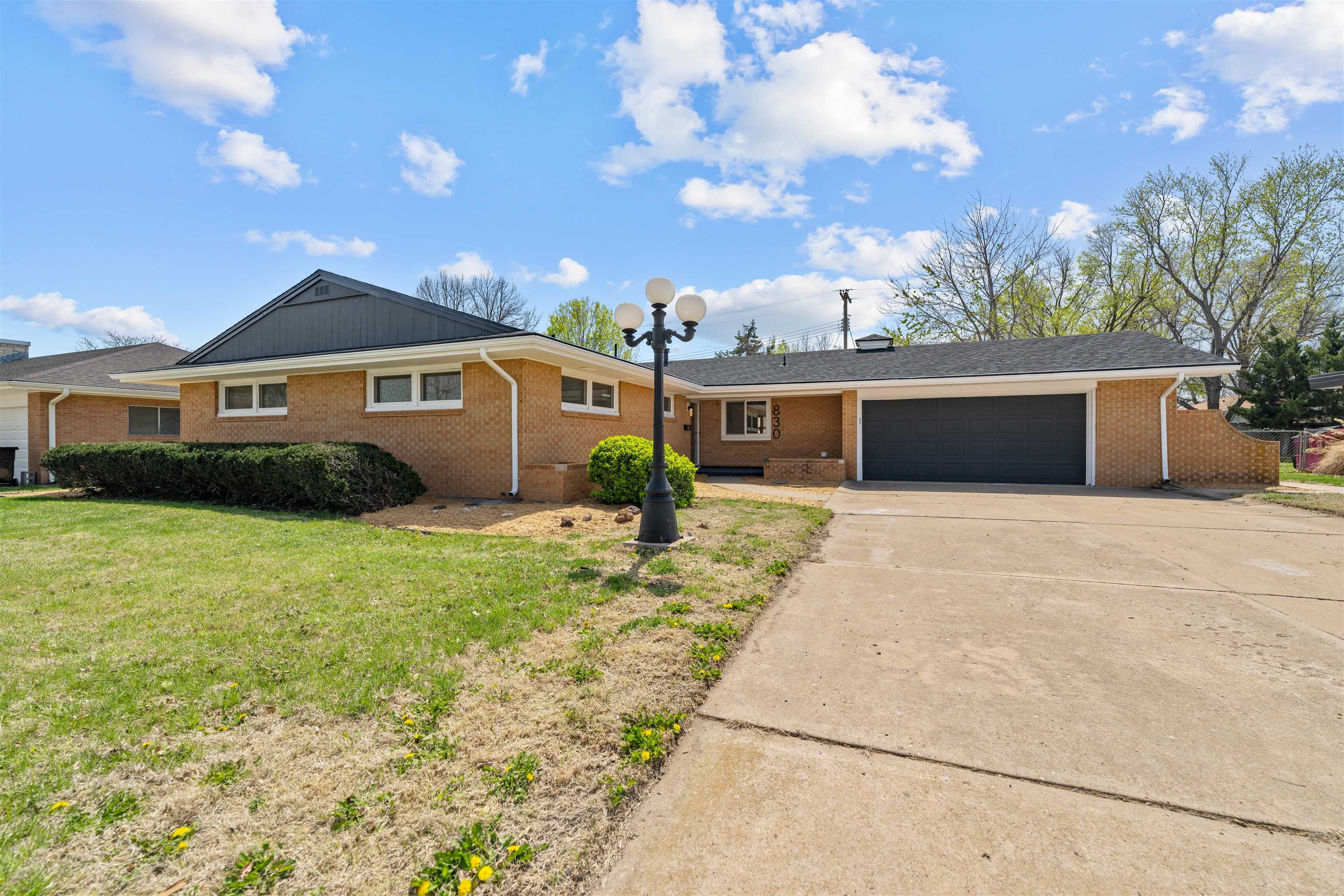 830 Millwood Dr Property Photo