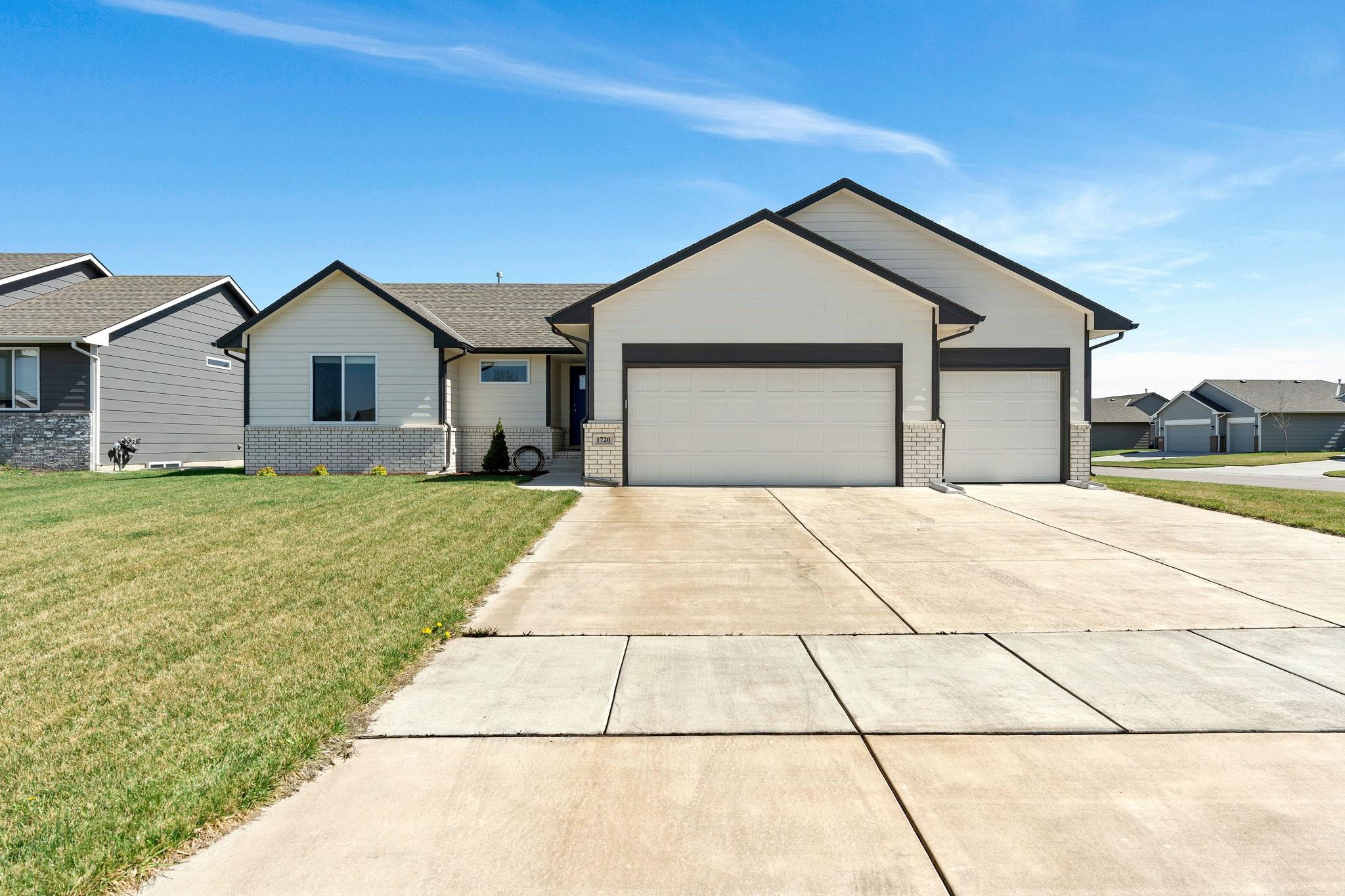 1720 N Kap St Property Photo