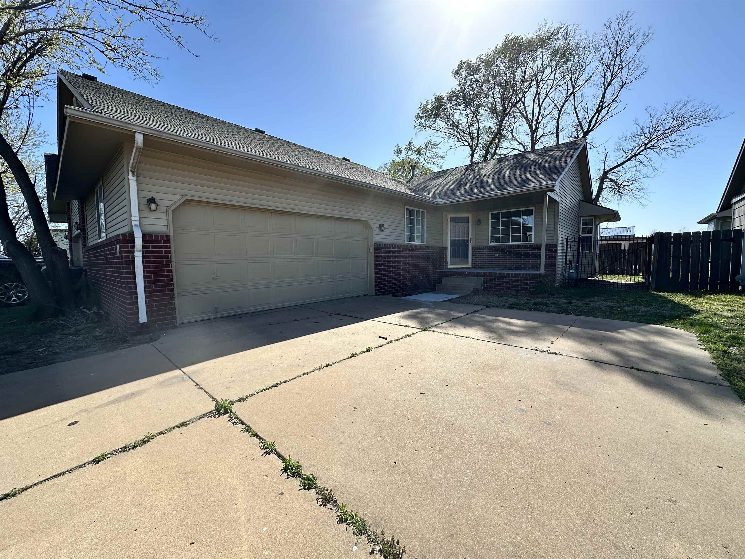 5 N Hopper Property Photo