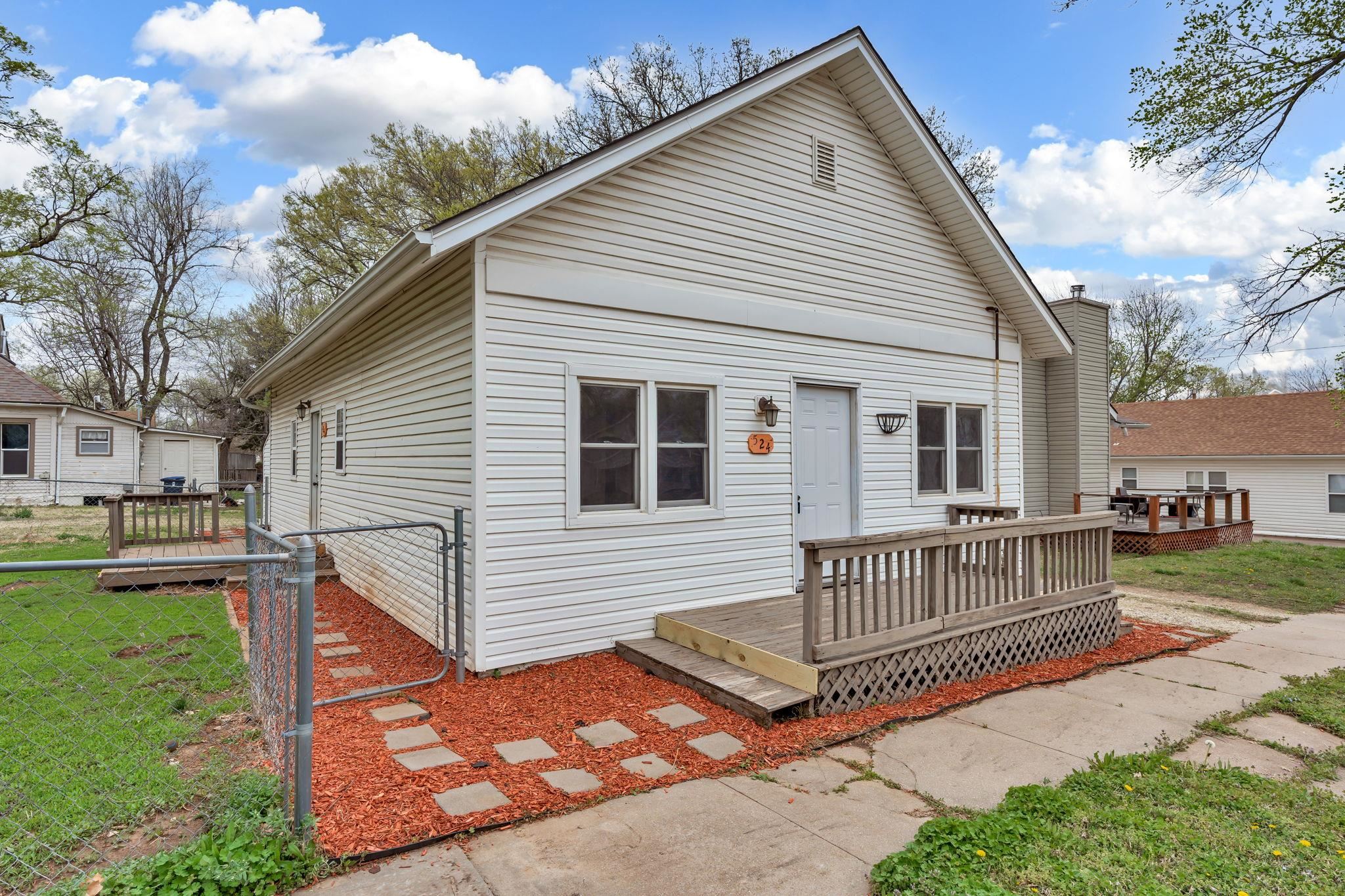 524 S Star St Property Photo