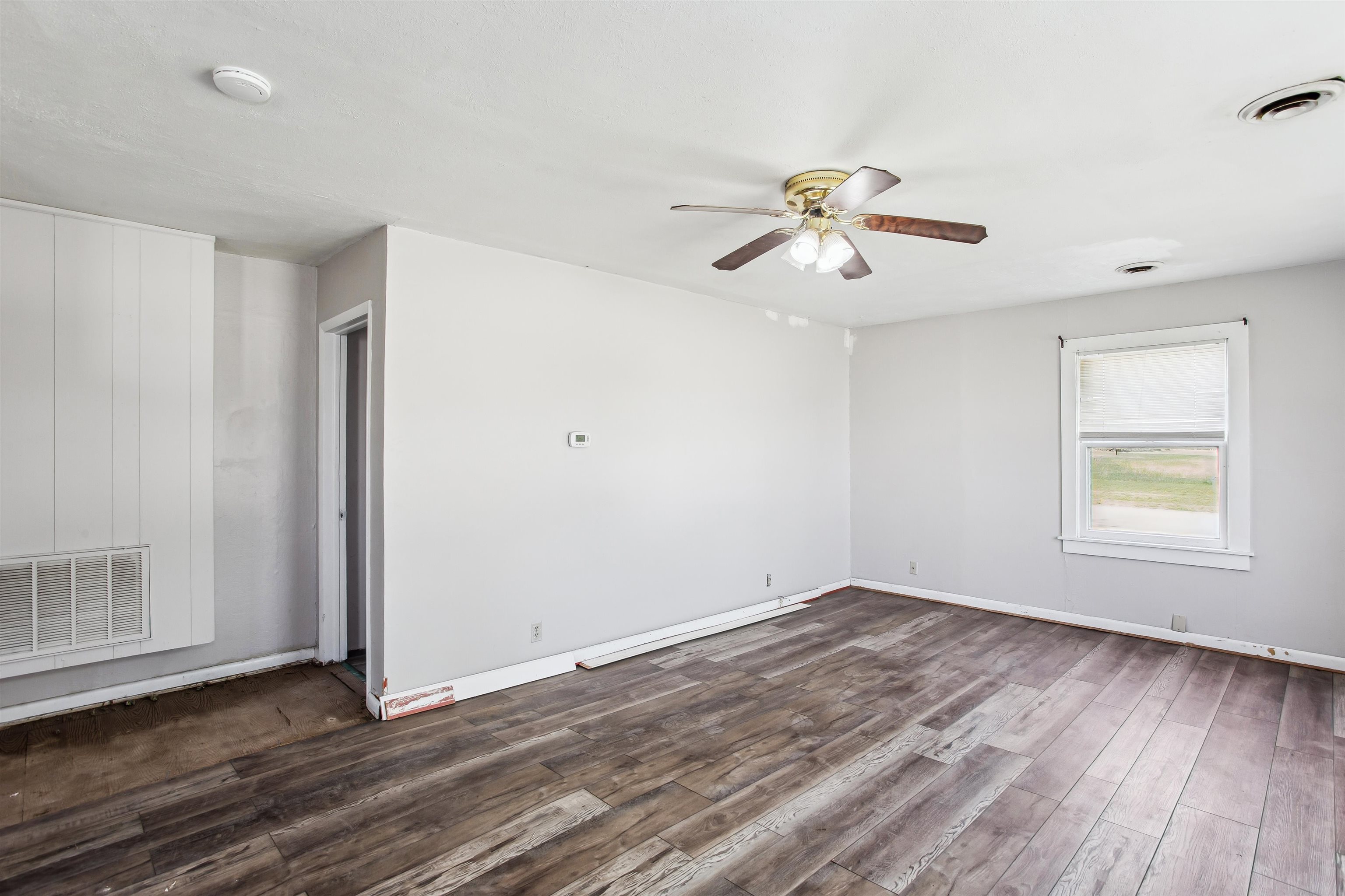 815 N Stadium Property Photo 5