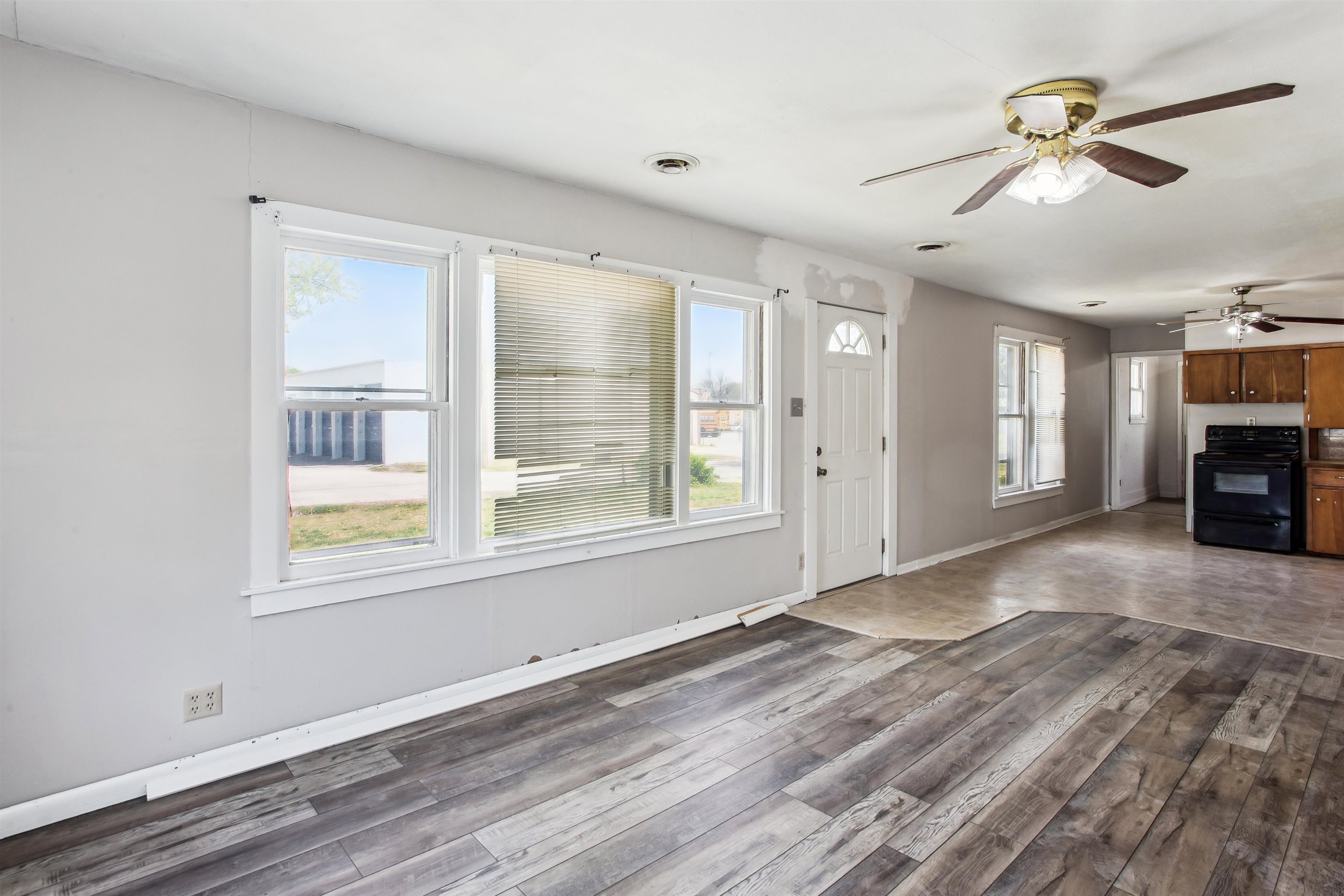 815 N Stadium Property Photo 6