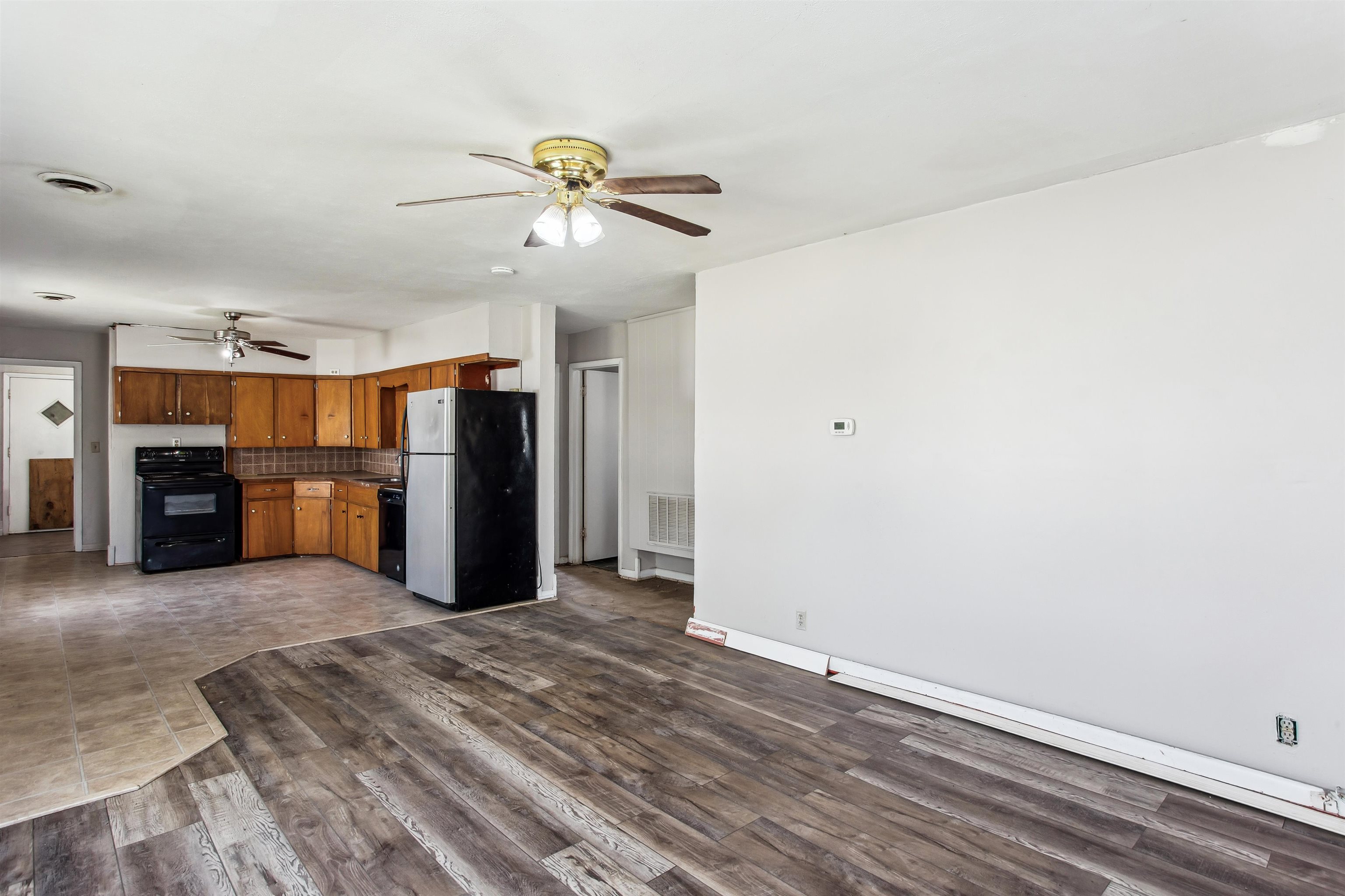815 N Stadium Property Photo 7
