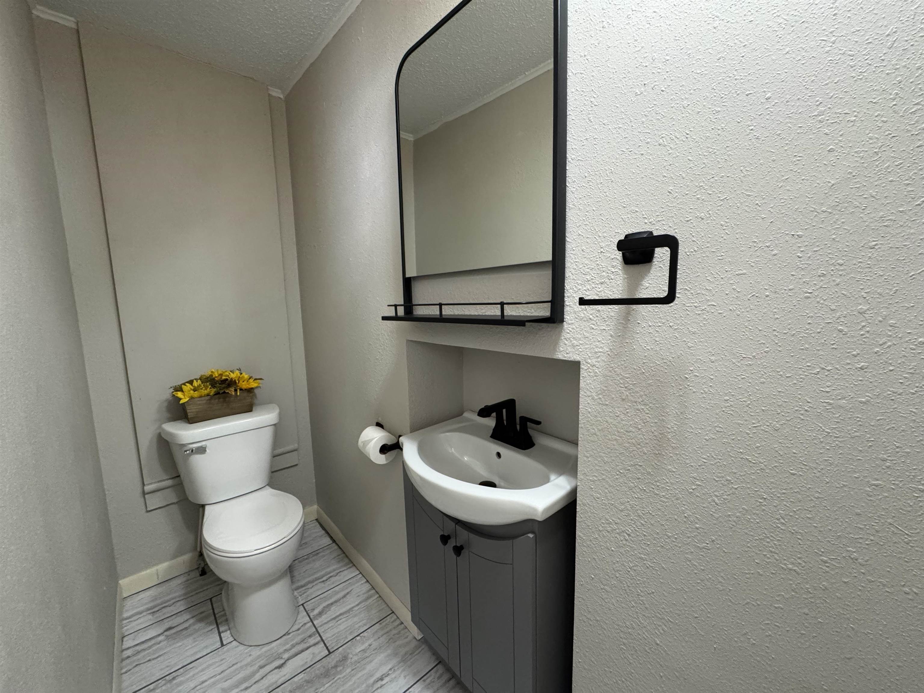 510 State St Property Photo 11