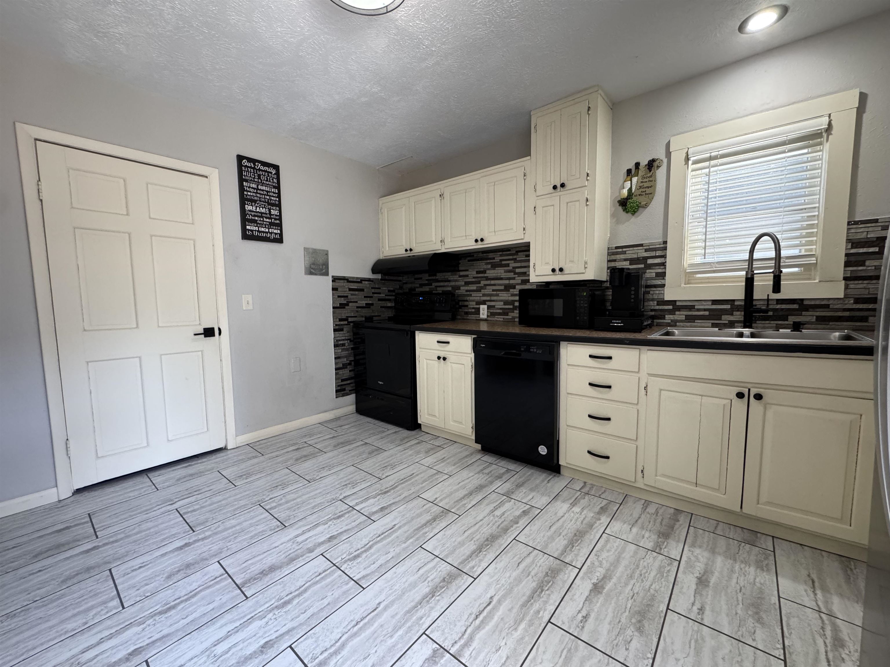 510 State St Property Photo 12