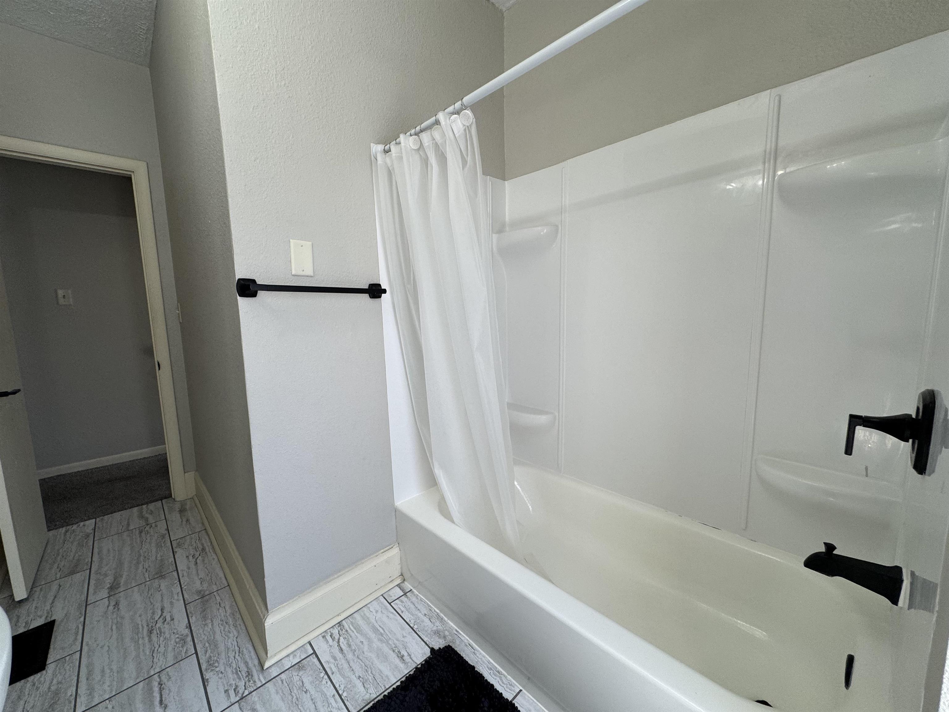 510 State St Property Photo 28