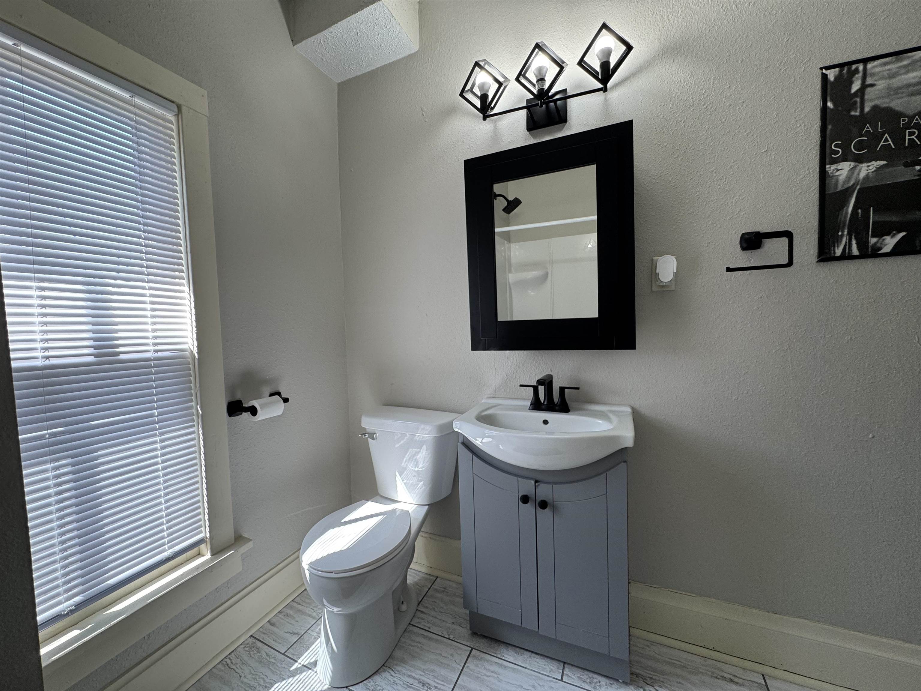 510 State St Property Photo 29