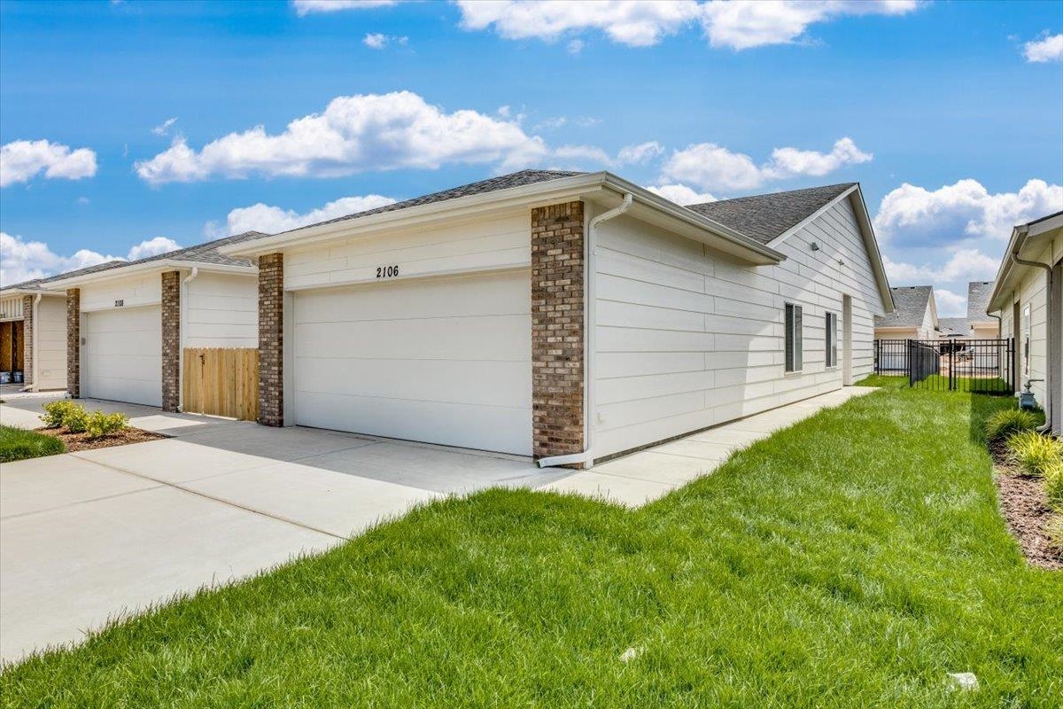 15217 W Kristina St Property Photo 2