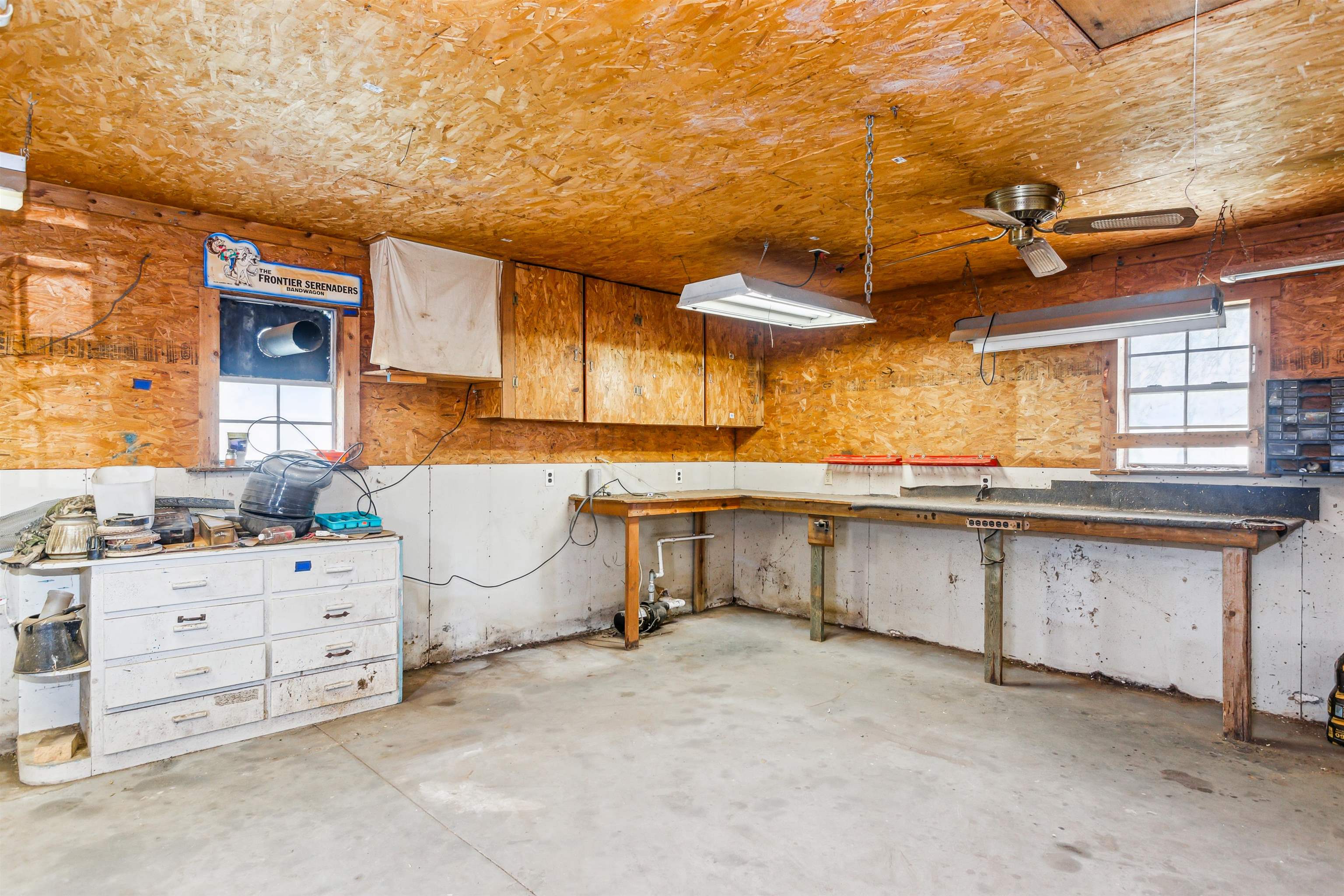 2643 N Meridan Property Photo 5