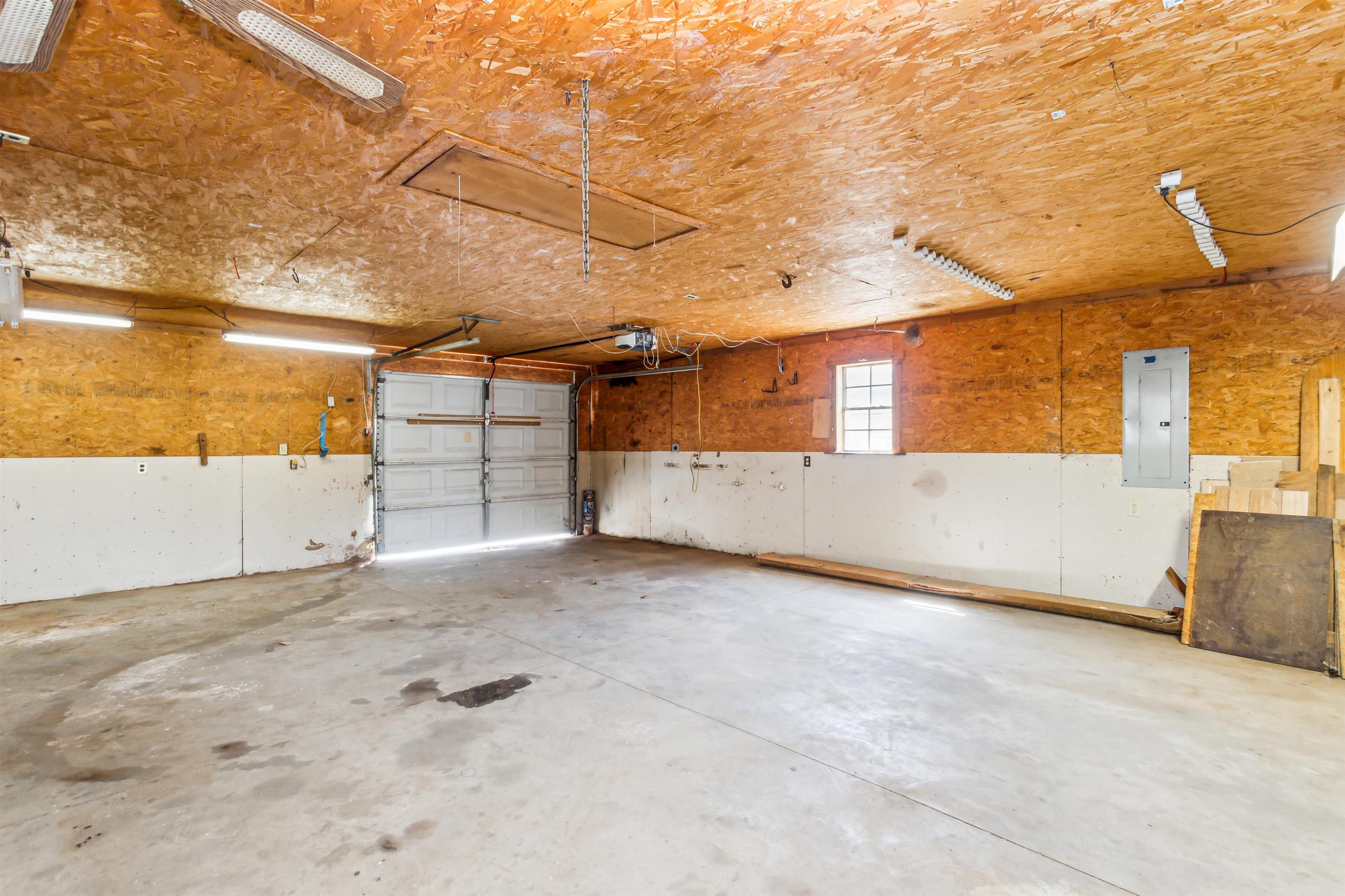 2643 N Meridan Property Photo 6