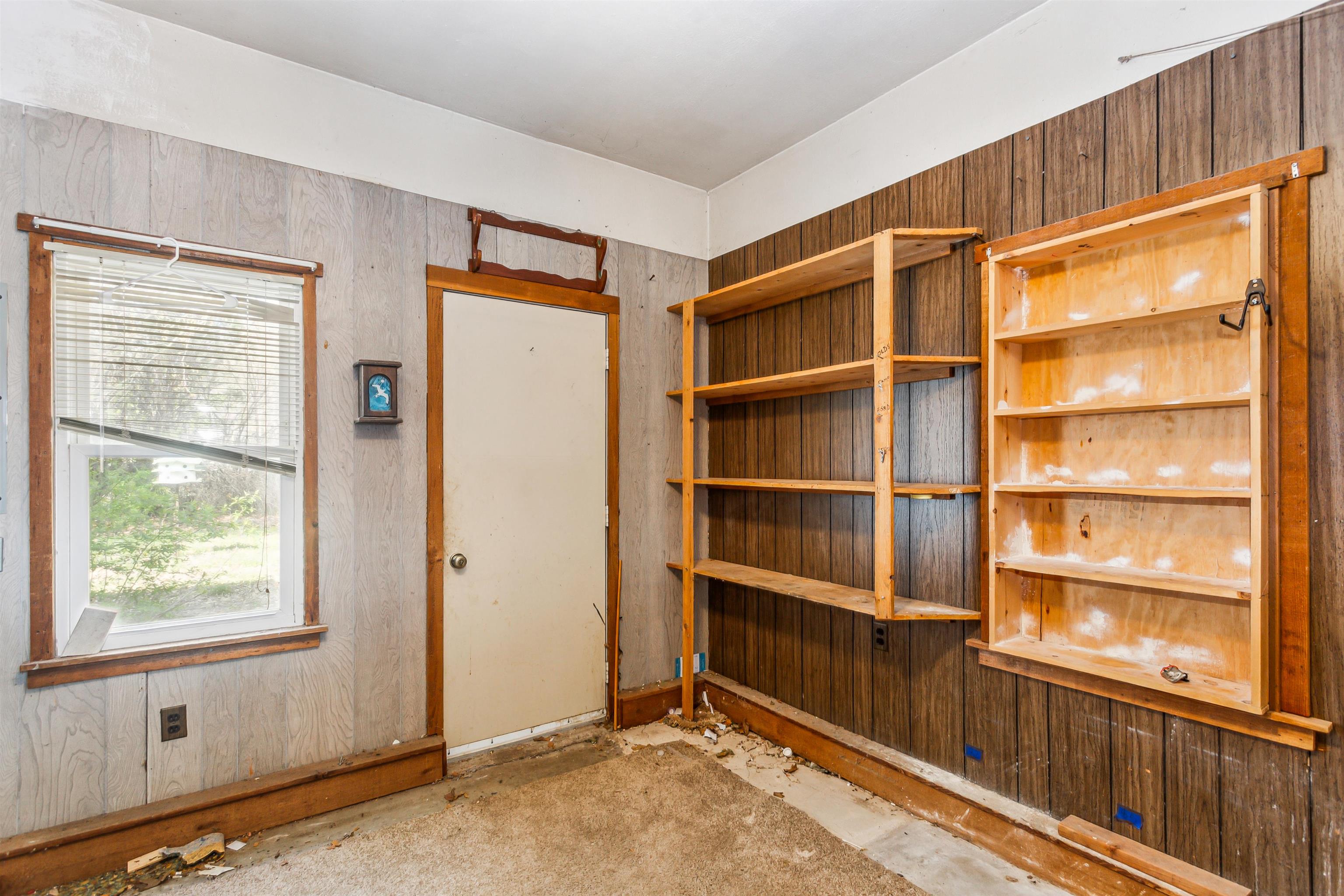 2643 N Meridan Property Photo 13