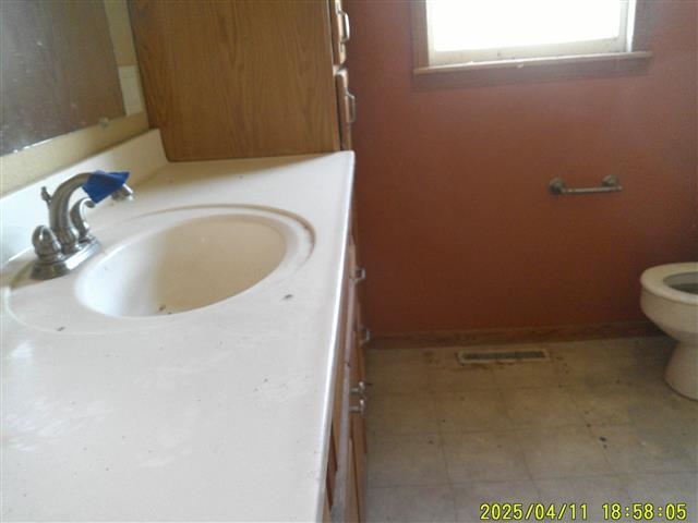 18425 Shoreline Rd Property Photo 12