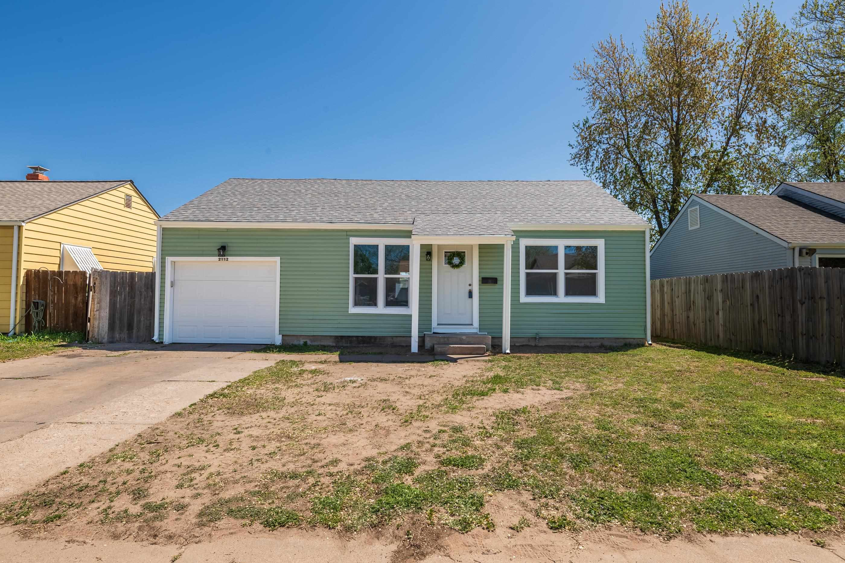 2112 S Gold St Property Photo
