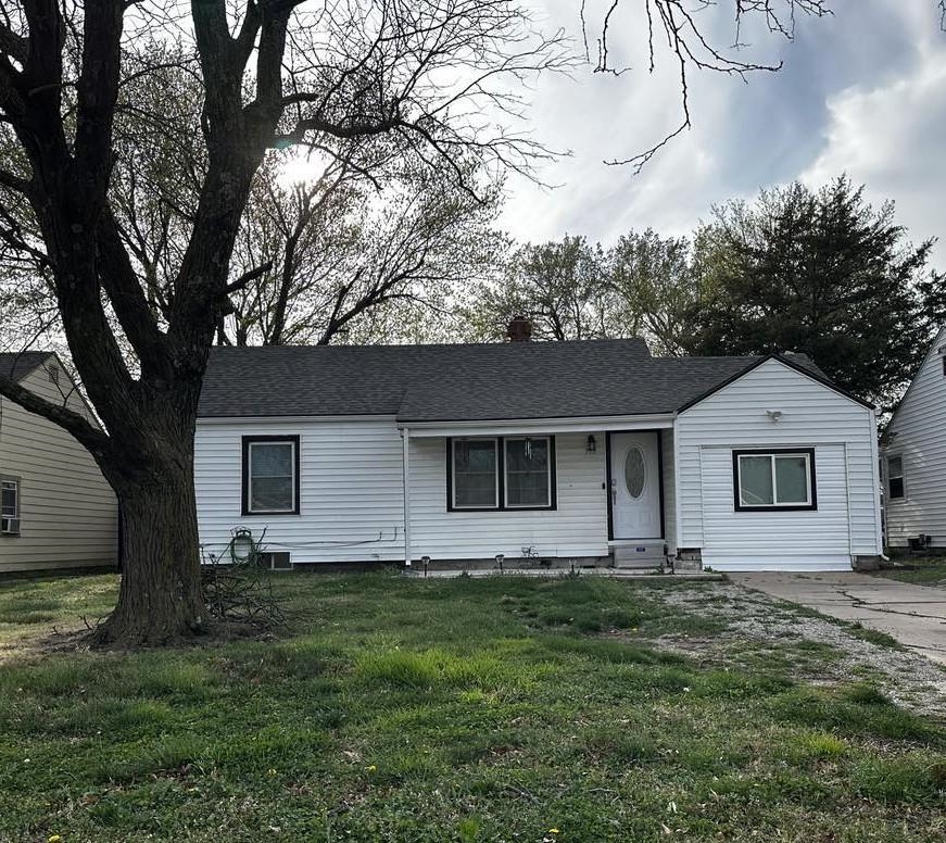 711 S Lightner Dr Property Photo