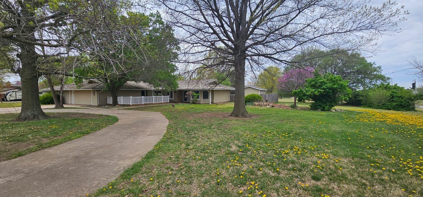 901 S Romney Ter Property Photo