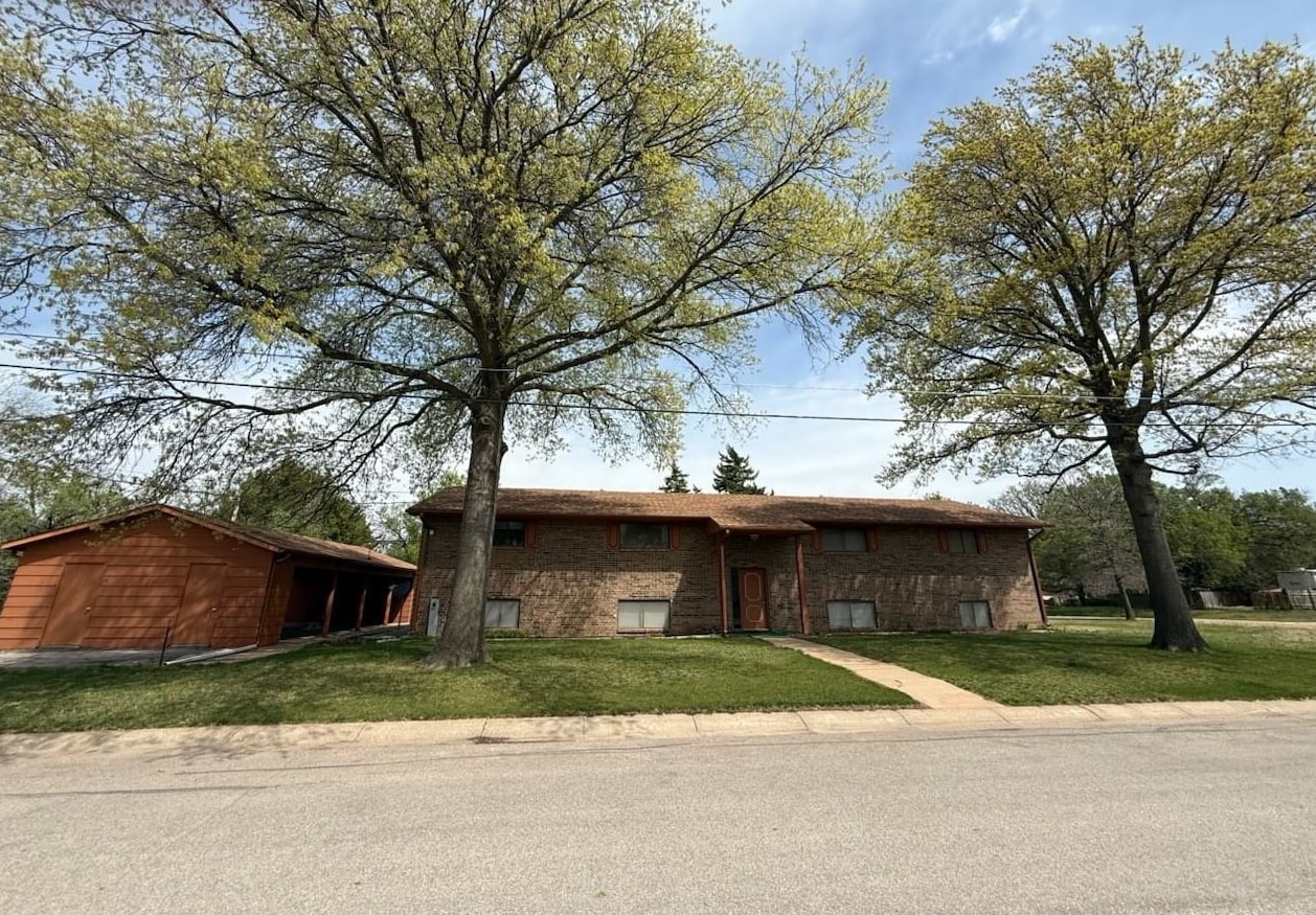 1504 N Washington Property Photo