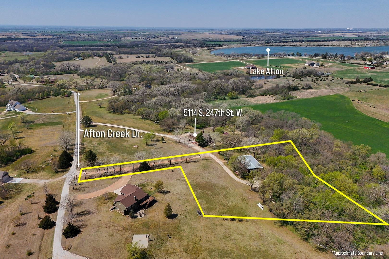 Oak Street Real Estate Listings Main Image