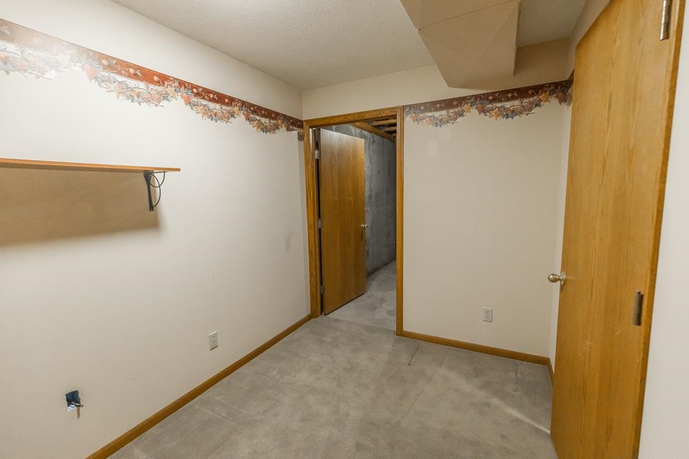 814 Post Oak Ln Property Photo 9