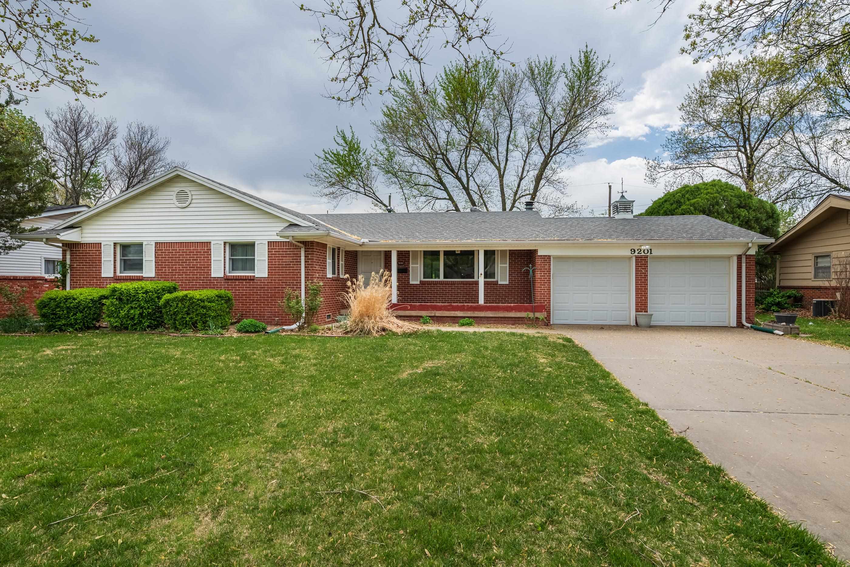 9201 W Hickory Property Photo