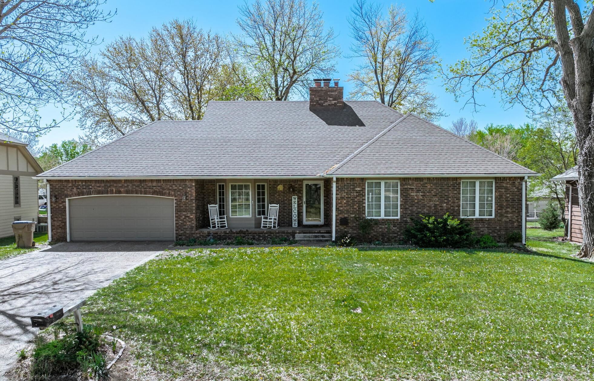 1407 E Hickory Br Property Photo 1