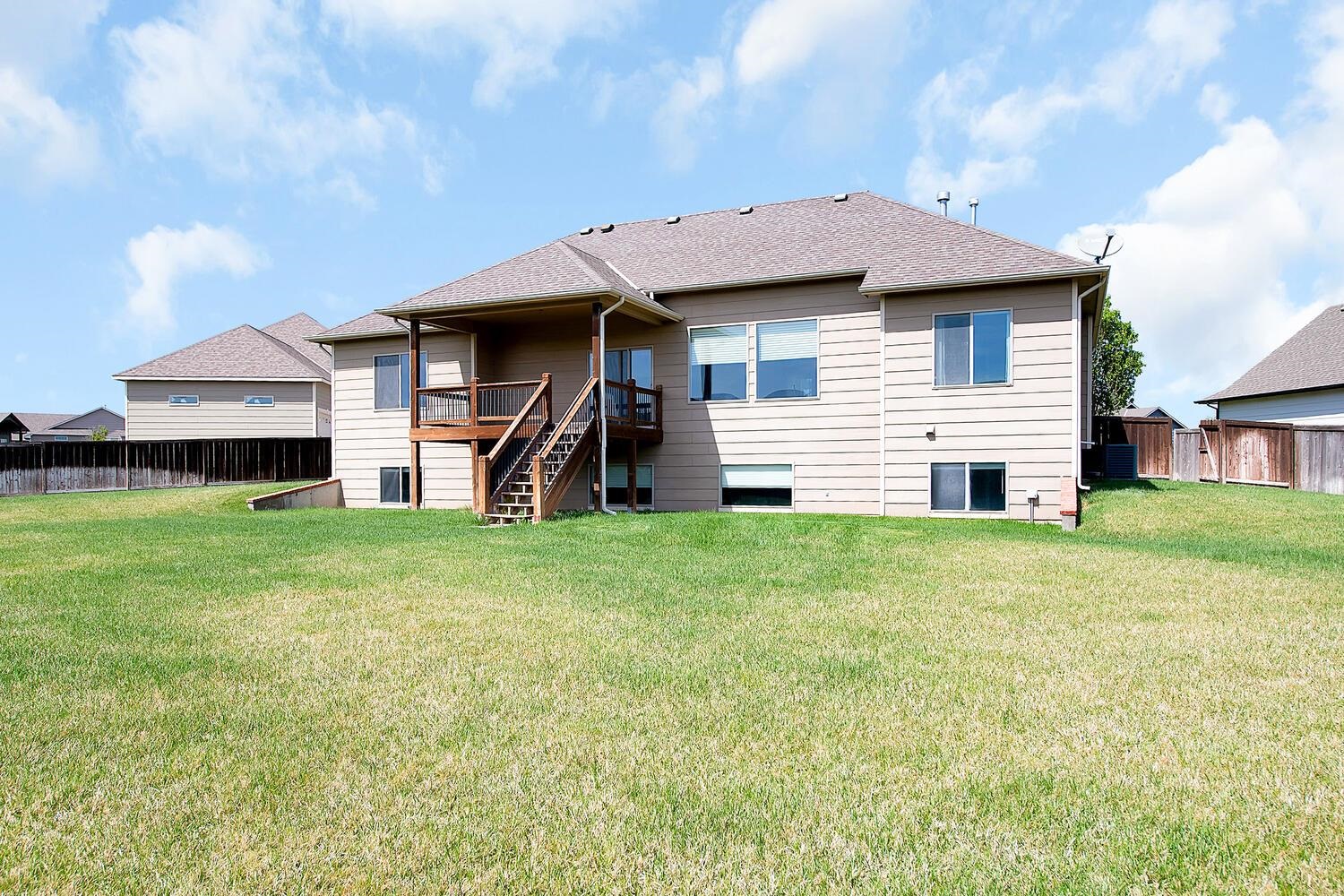 2351 N Sandstone St Property Photo 33