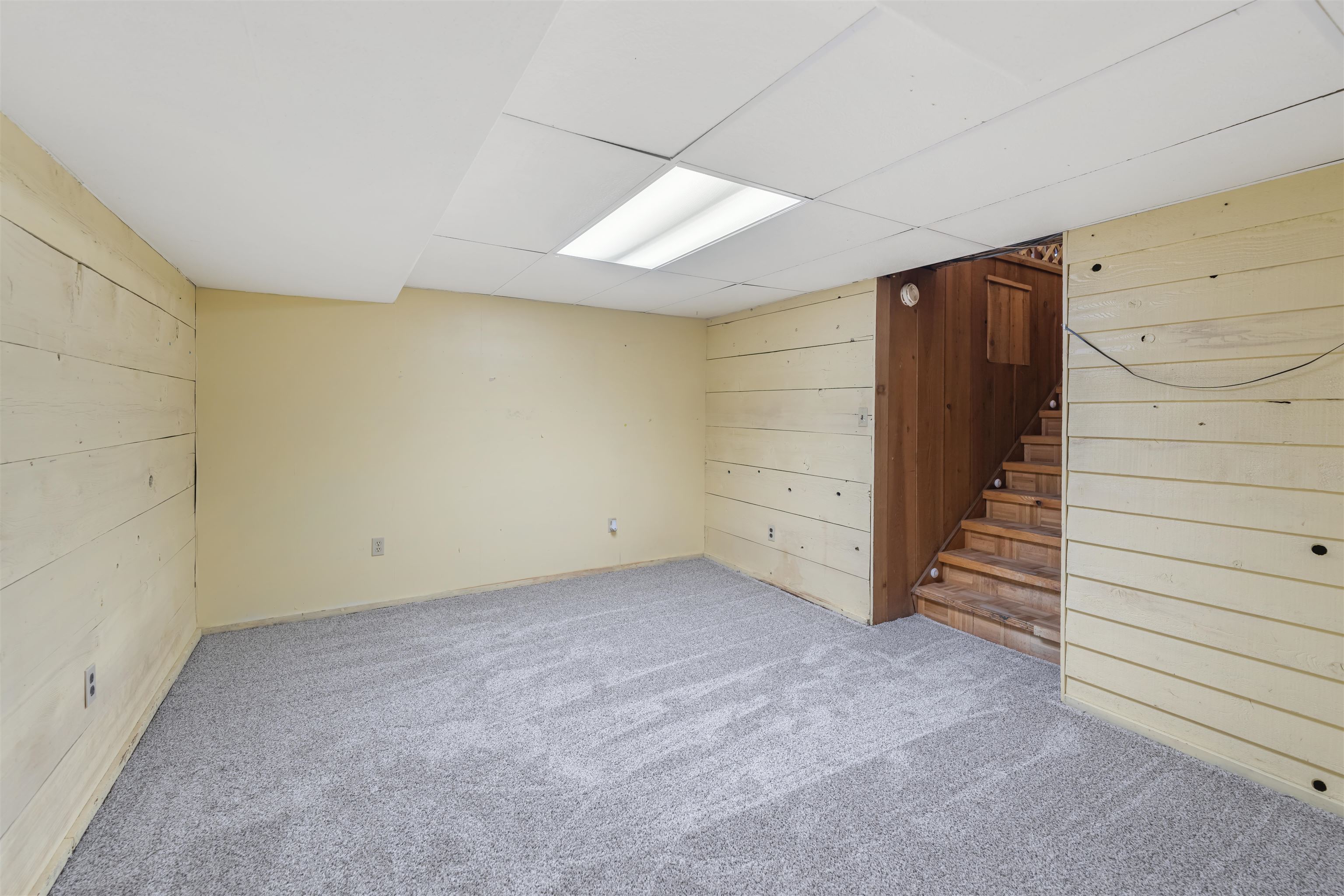 330 S Chestnut St Property Photo 17
