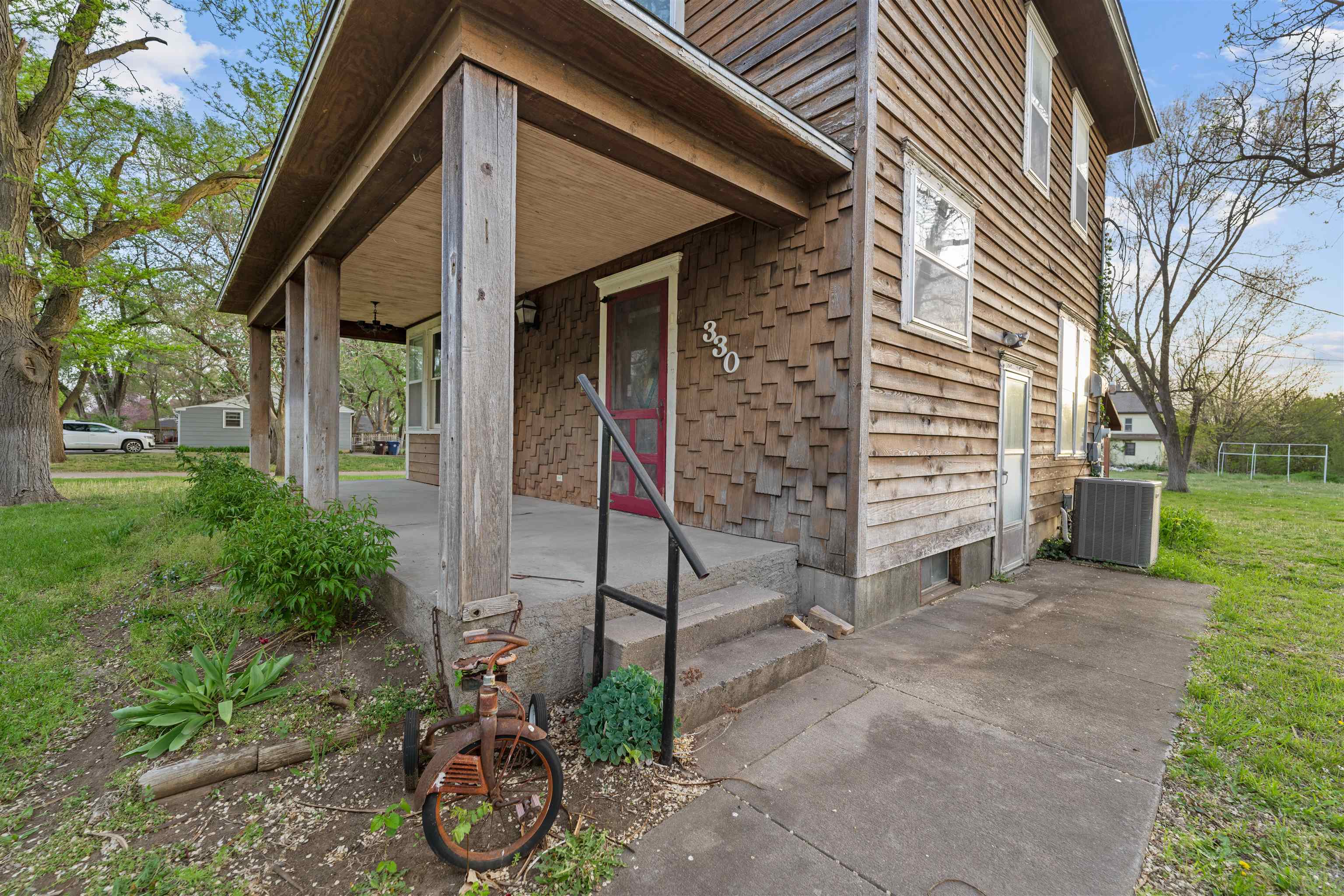 330 S Chestnut St Property Photo 31