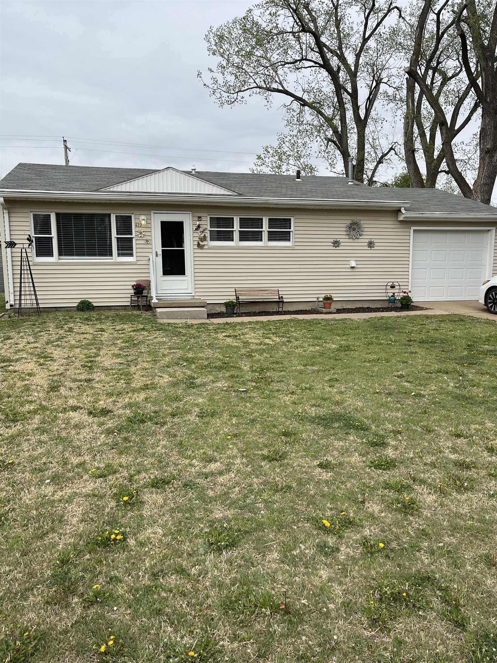 622 Viemont Ave Property Photo
