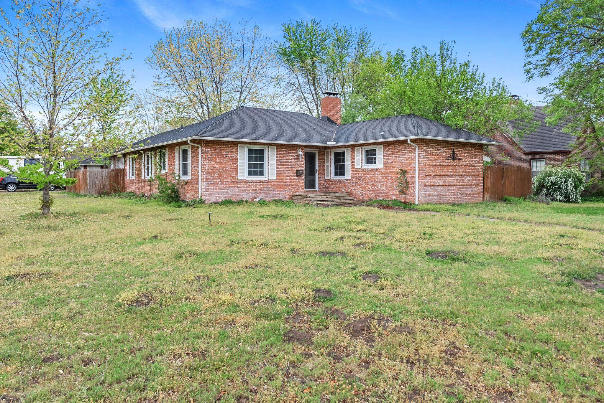 1440 N Athenian Property Photo