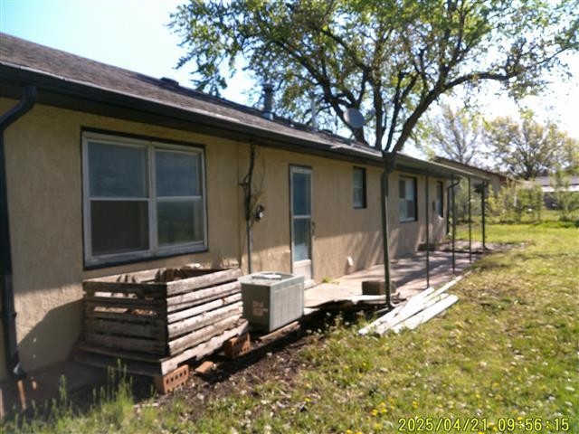 135 Grove St Property Photo 2