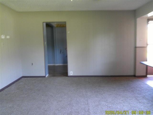135 Grove St Property Photo 8