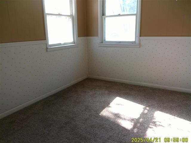 135 Grove St Property Photo 11