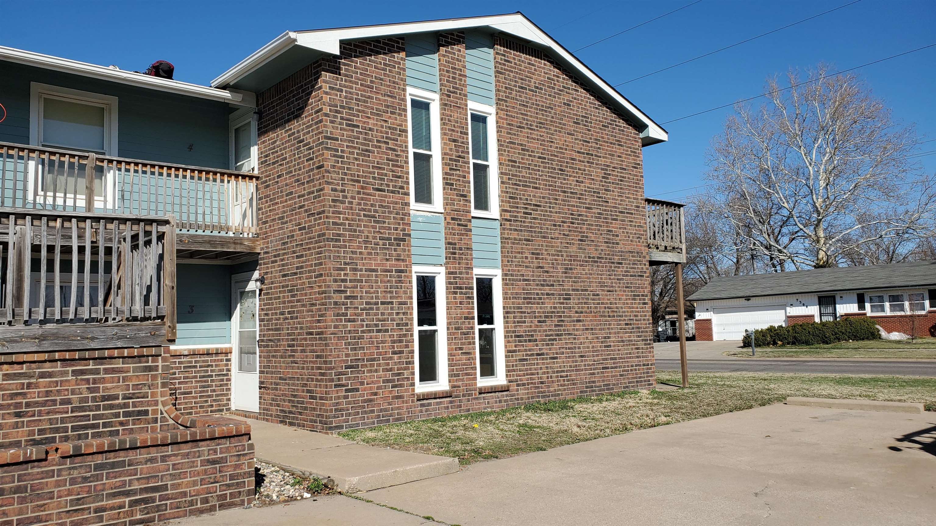 253 N Acadia Property Photo