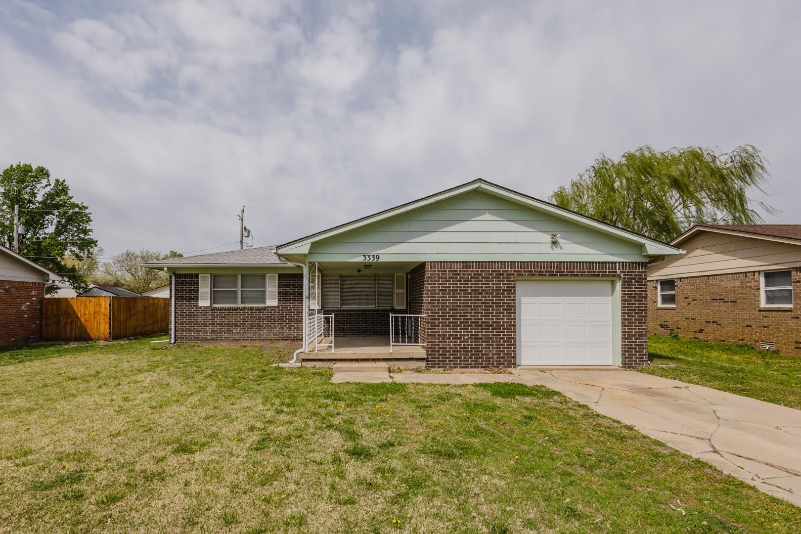 3339 S Leonine Rd Property Photo