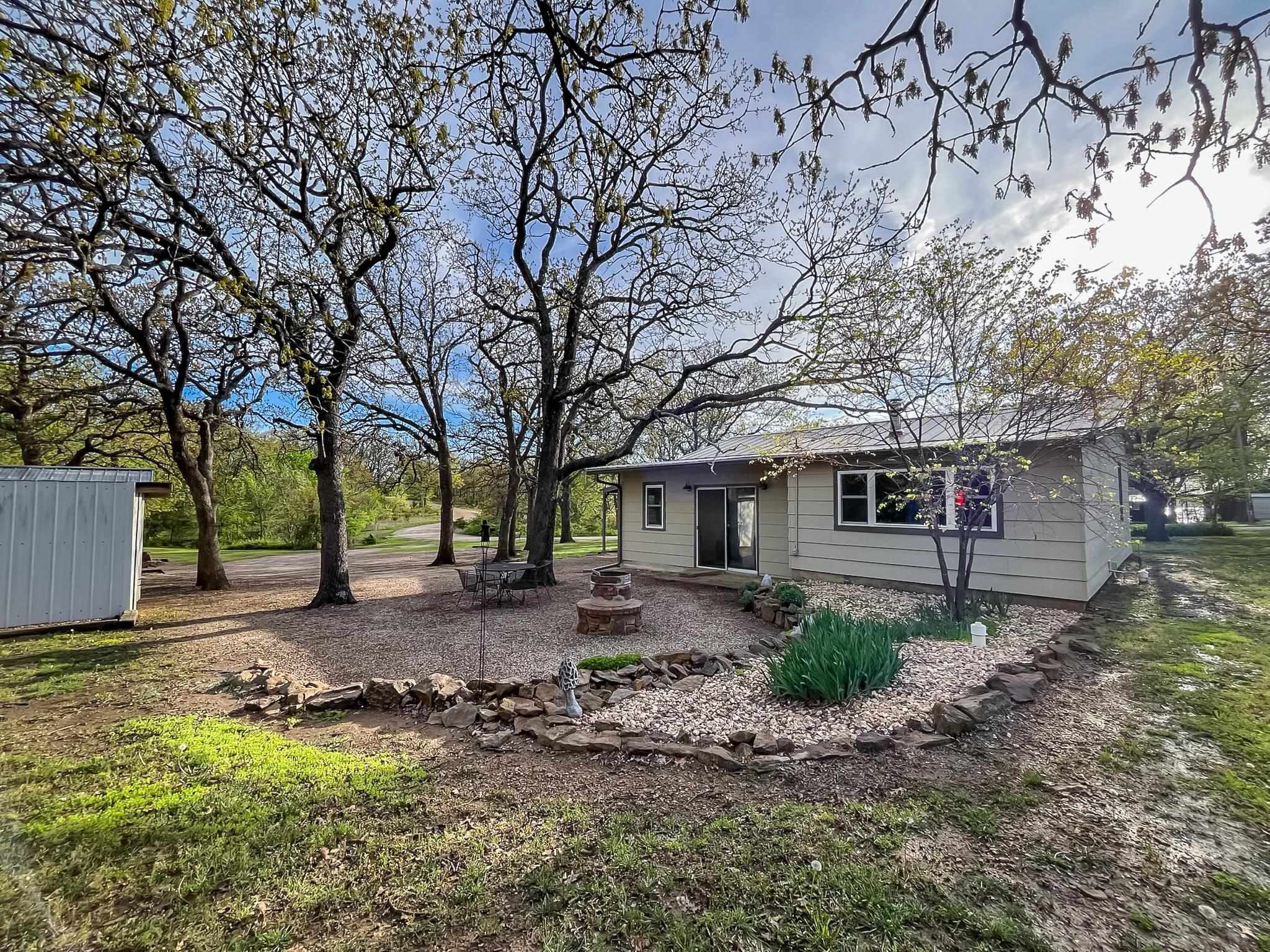 205 N Sunset Terrace Property Photo 26