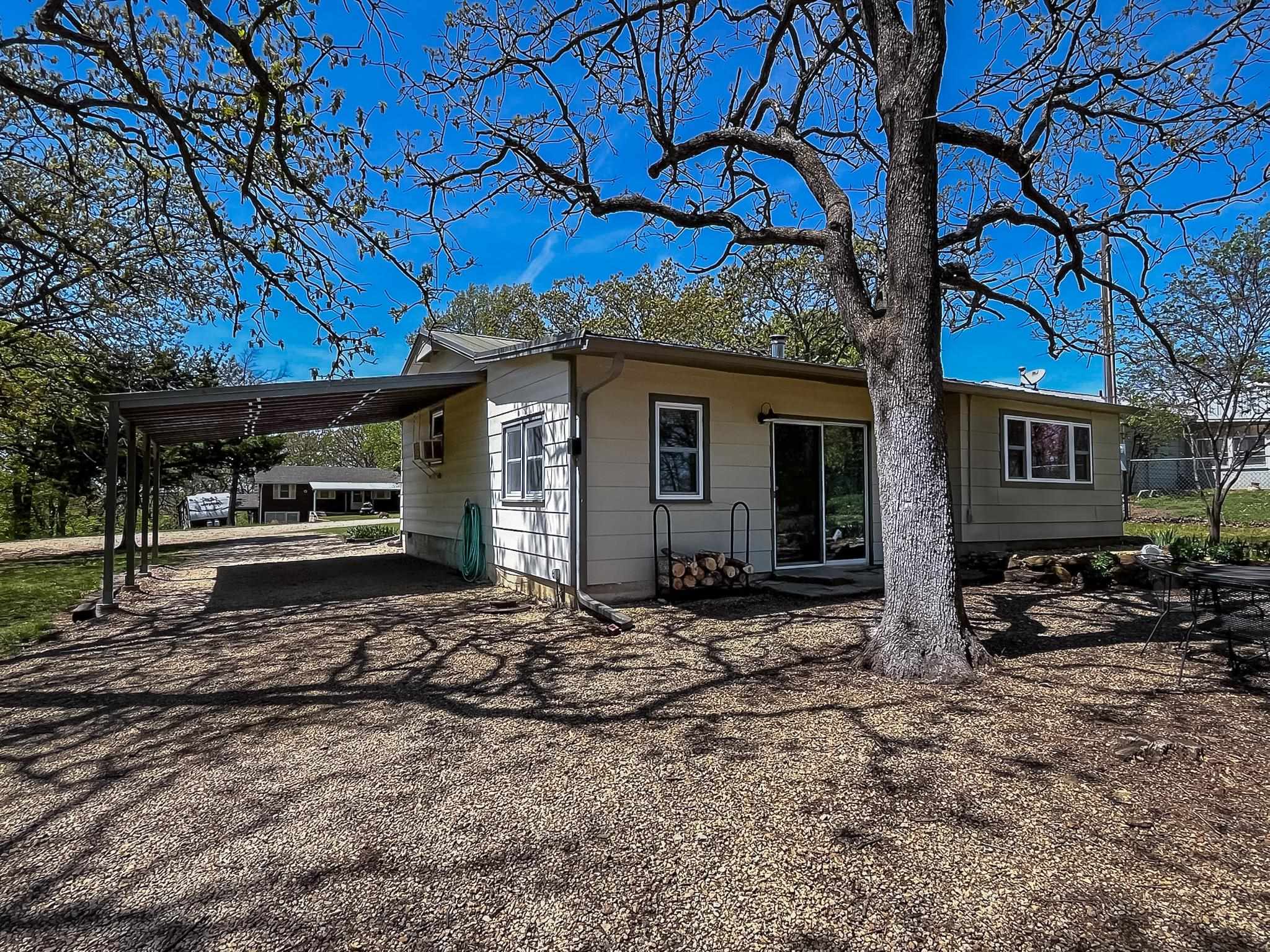 205 N Sunset Terrace Property Photo 36