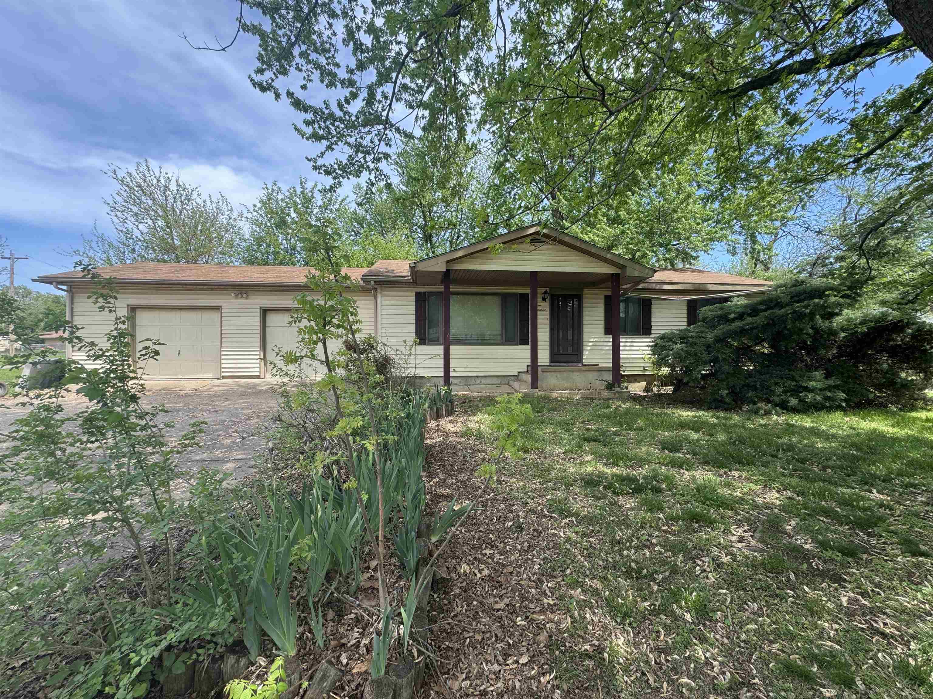 1800 Ritchie Property Photo