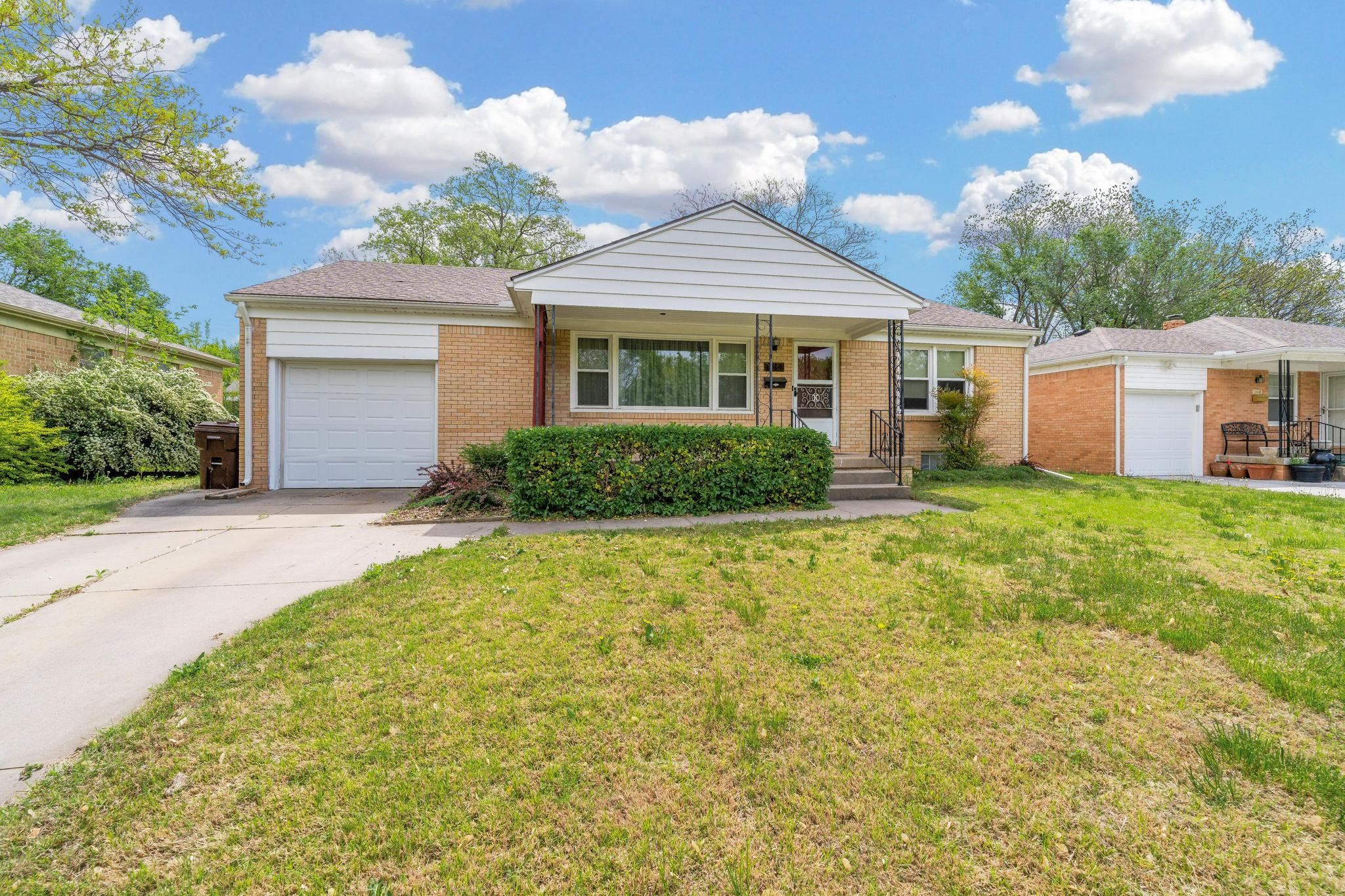 1114 S Fabrique Dr Property Photo