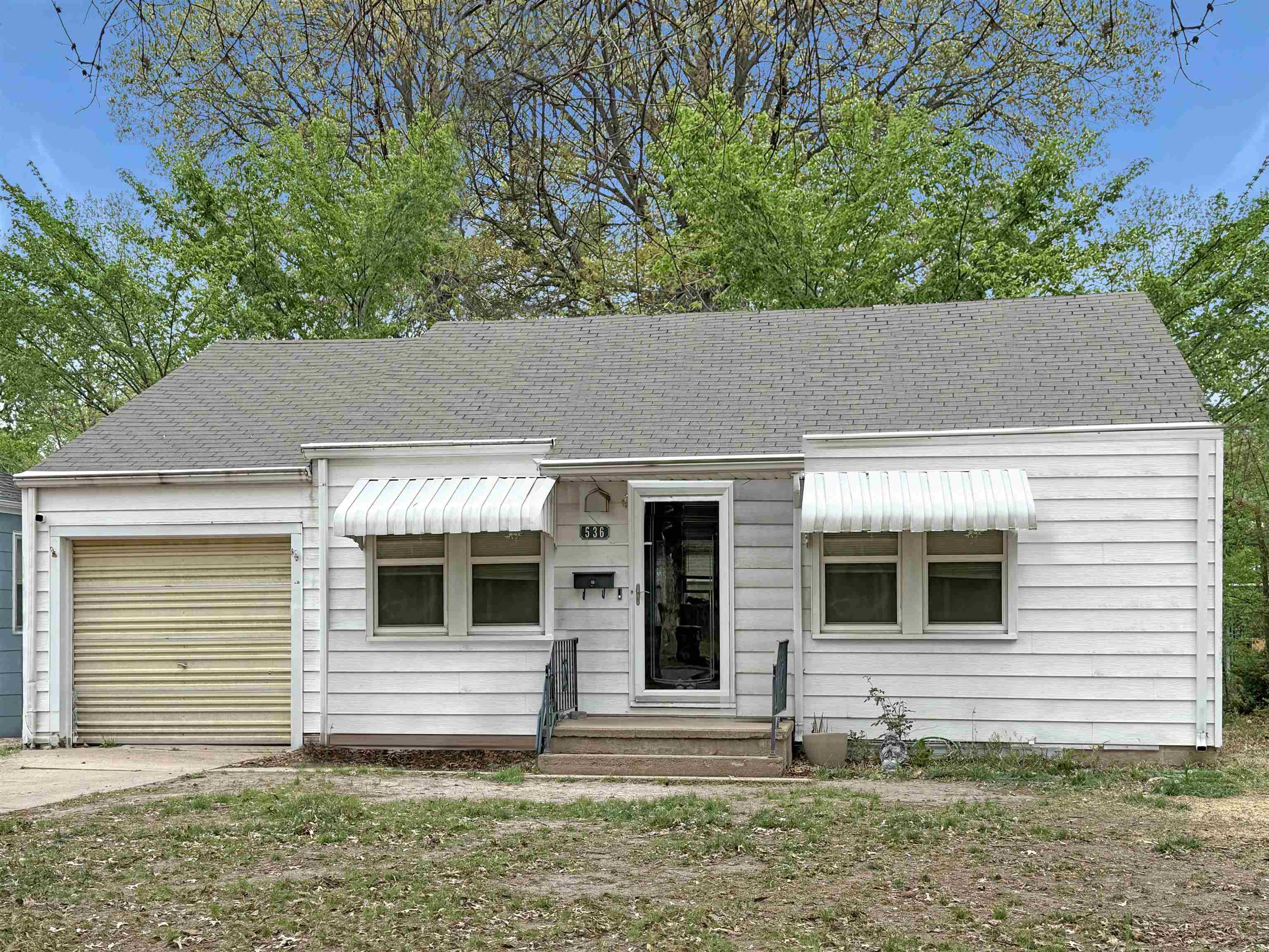 536 S Terrace Dr Property Photo