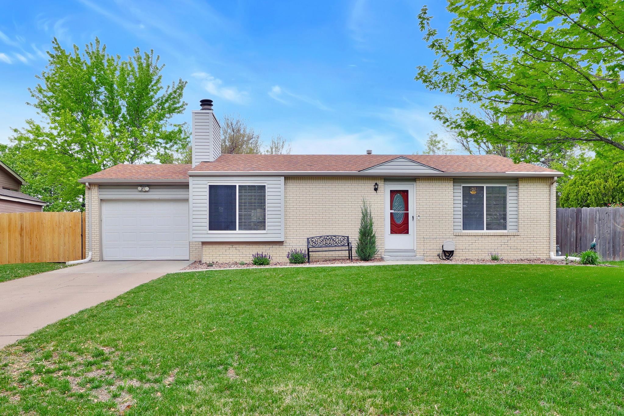 6908 E Winterberry Cir Property Photo